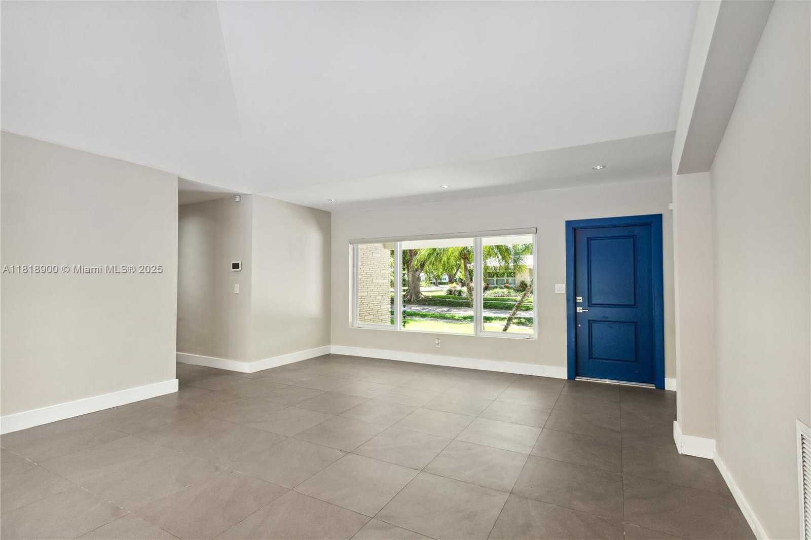 Small Image of 601 TIBIDABO AVE, Coral Gables Number 5