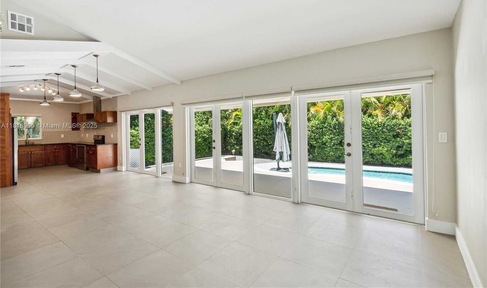 Small Image of 601 TIBIDABO AVE, Coral Gables Number 7