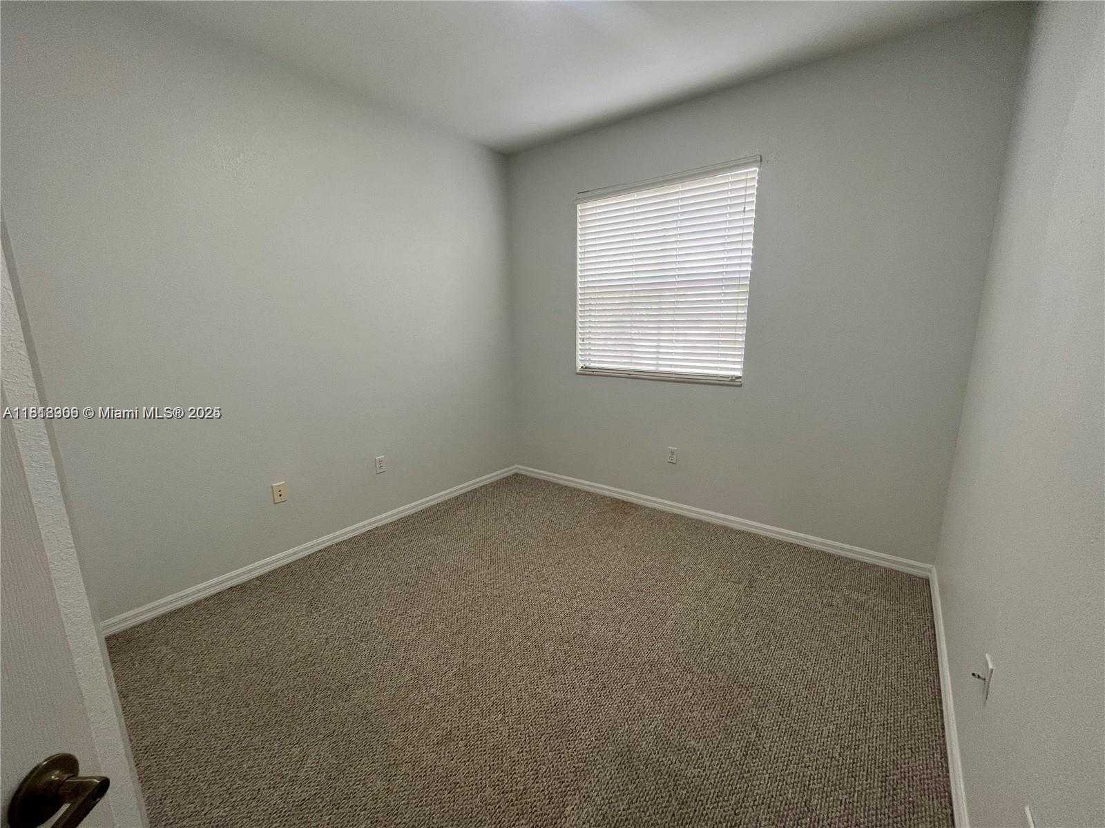 Small Image of 15269 SOUTH WEST 88TH TER #15269, Miami Number 8