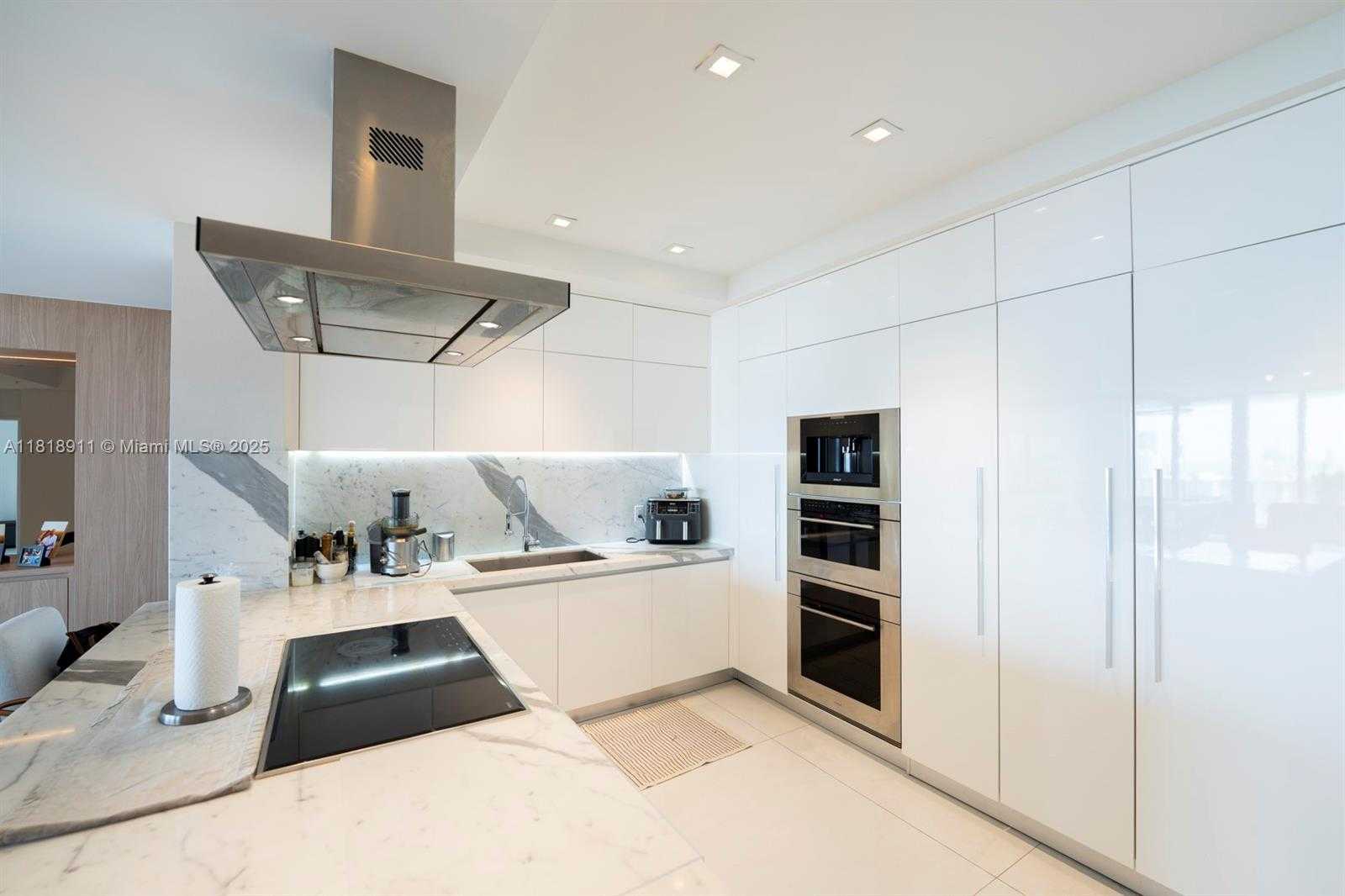 Small Image of 330 SUNNY ISLES BLVD #5-UPH03, Sunny Isles Beach Number 14