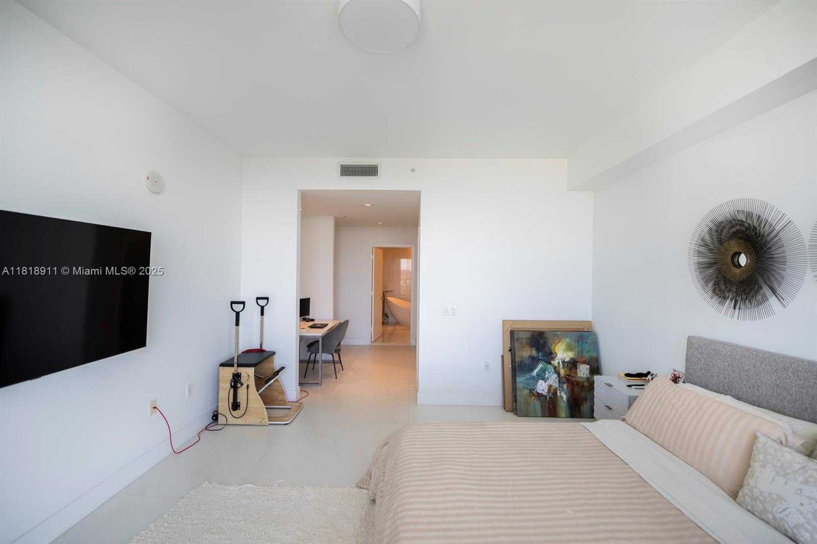 Small Image of 330 SUNNY ISLES BLVD #5-UPH03, Sunny Isles Beach Number 21