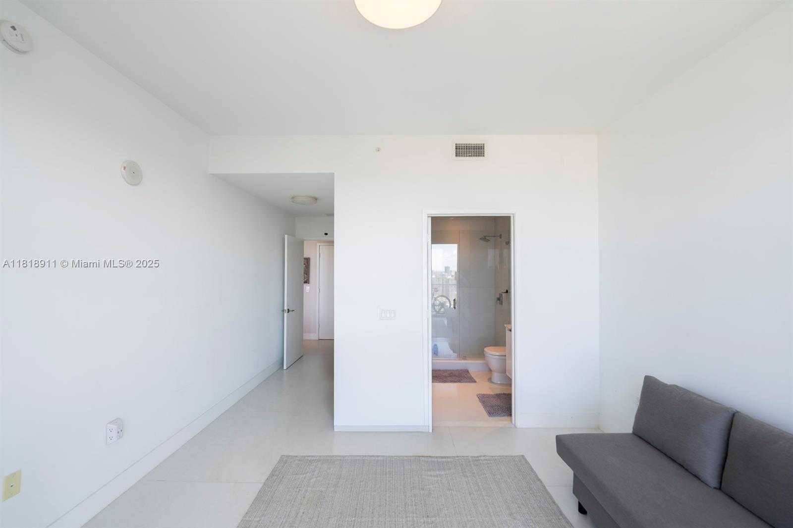Small Image of 330 SUNNY ISLES BLVD #5-UPH03, Sunny Isles Beach Number 31