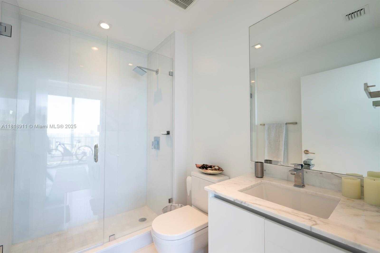 Small Image of 330 SUNNY ISLES BLVD #5-UPH03, Sunny Isles Beach Number 32