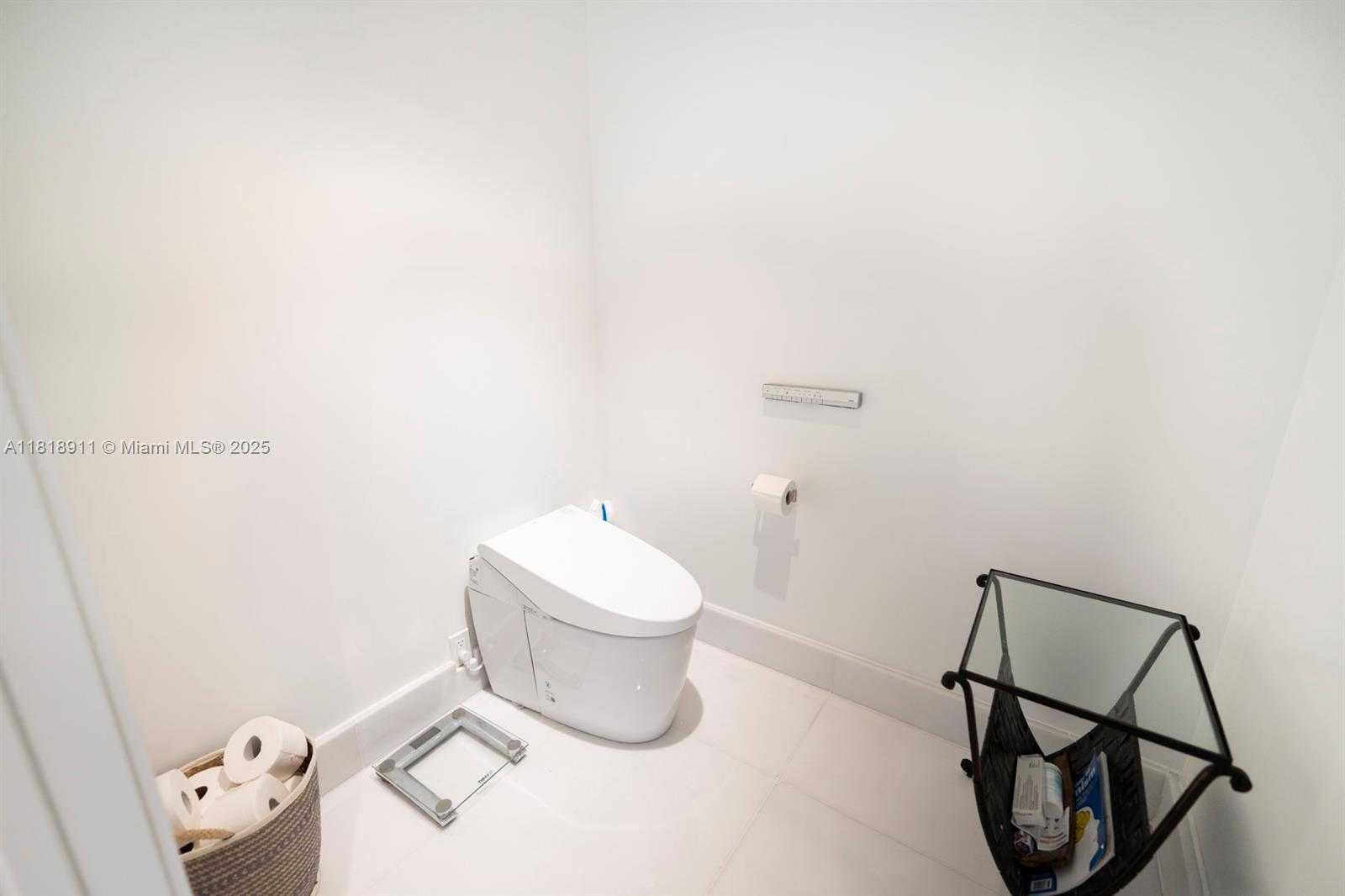 Small Image of 330 SUNNY ISLES BLVD #5-UPH03, Sunny Isles Beach Number 35