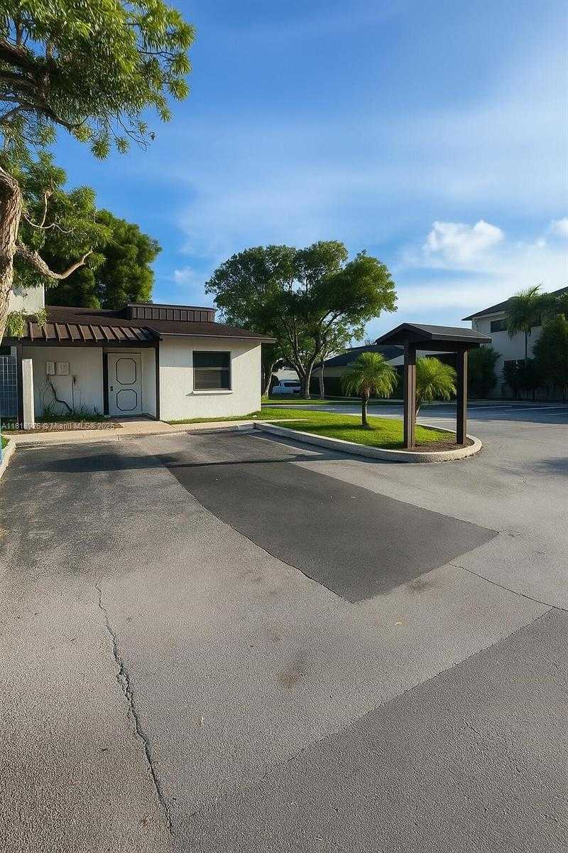 Small Image of 6822 SOUTH WEST 39TH ST #14-G, Miramar Number 23