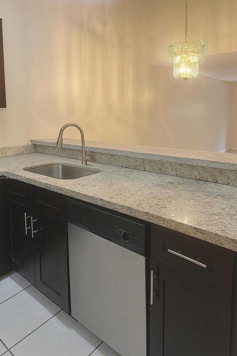 Small Image of 6822 SOUTH WEST 39TH ST #14-G, Miramar Number 3