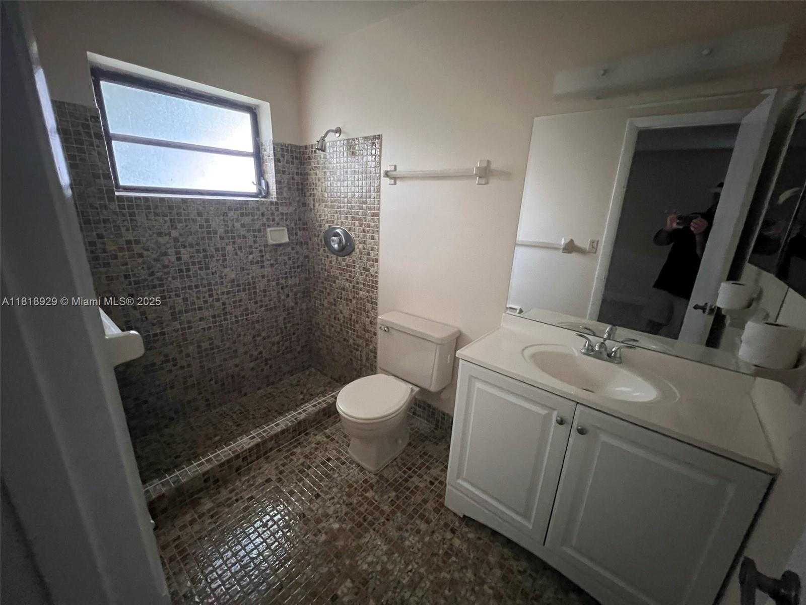 Small Image of 1376 NORTH WEST 93RD TER #1376, Coral Springs Number 6