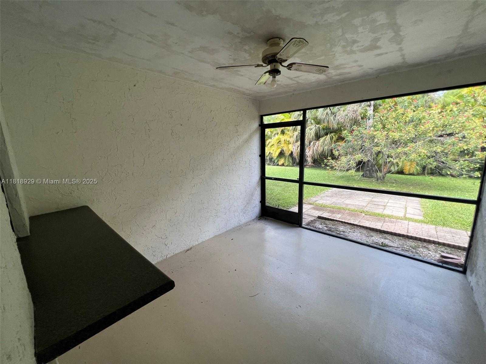 Small Image of 1376 NORTH WEST 93RD TER #1376, Coral Springs Number 7