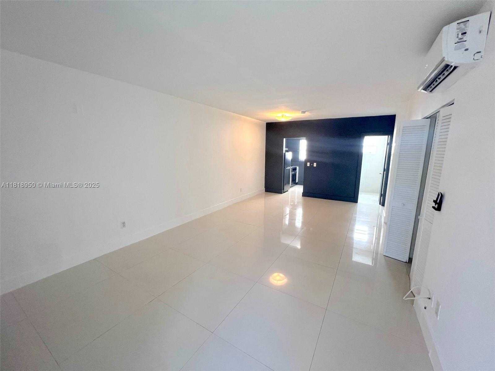 Small Image of 1604 DREXEL AVE #207, Miami Beach Number 2
