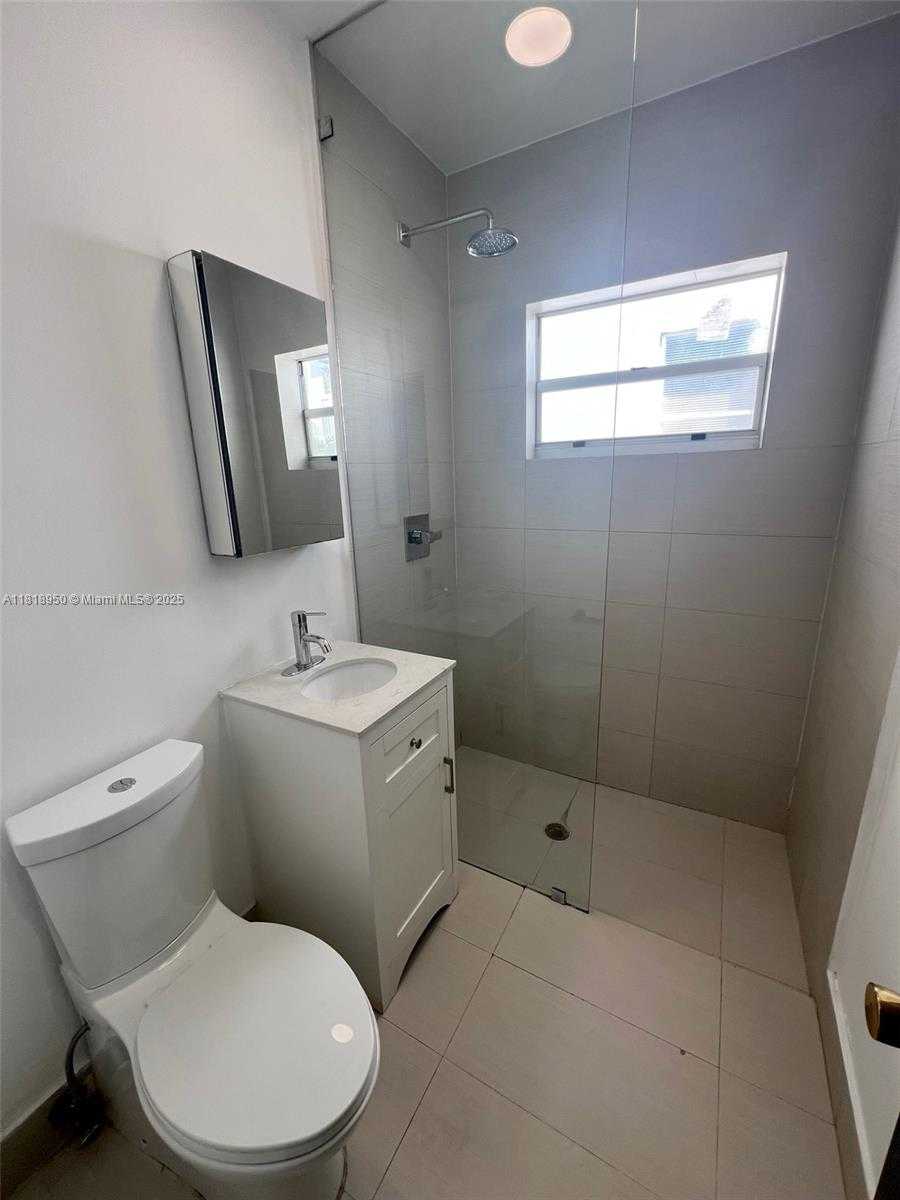 Small Image of 1604 DREXEL AVE #207, Miami Beach Number 7