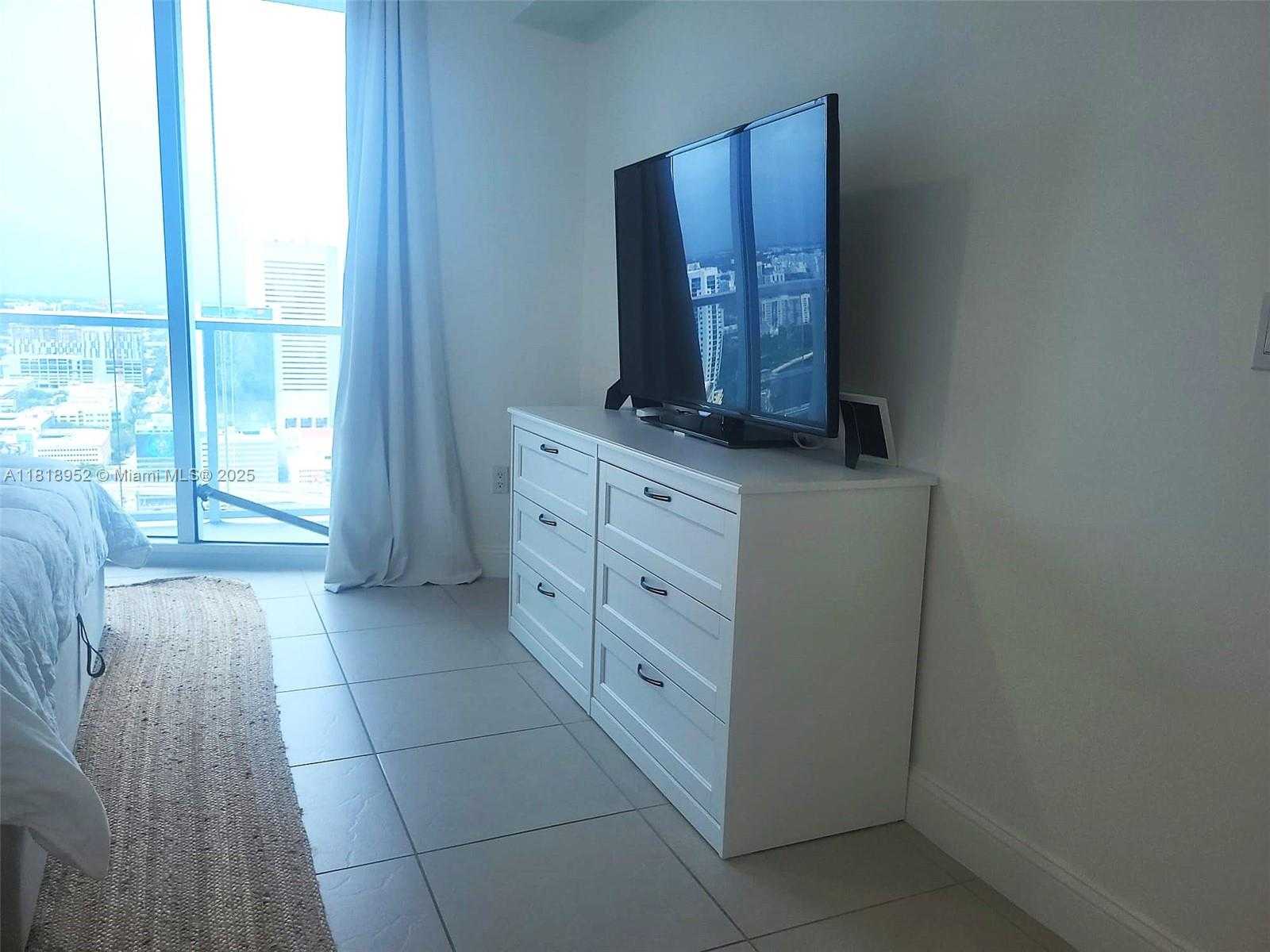 Small Image of 185 SOUTH WEST 7TH ST #3705, Miami Number 11