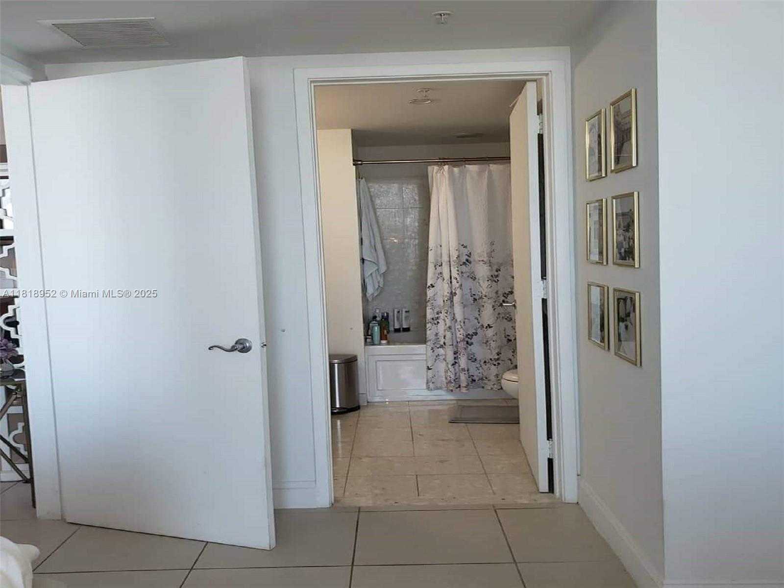 Small Image of 185 SOUTH WEST 7TH ST #3705, Miami Number 12