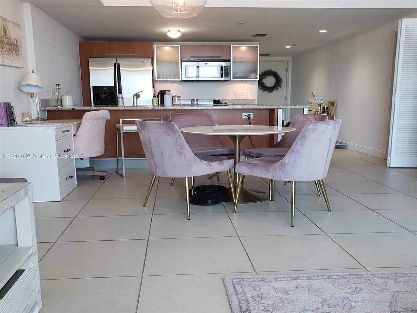 Small Image of 185 SOUTH WEST 7TH ST #3705, Miami Number 2