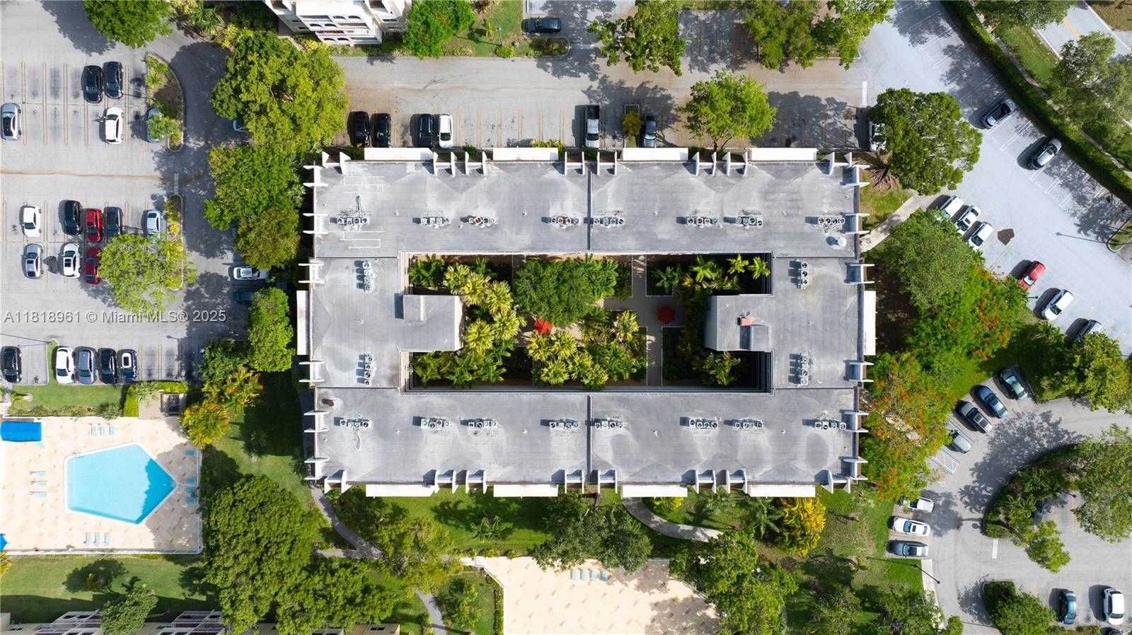 Small Image of 7845 CAMINO REAL #O-410, Miami Number 25