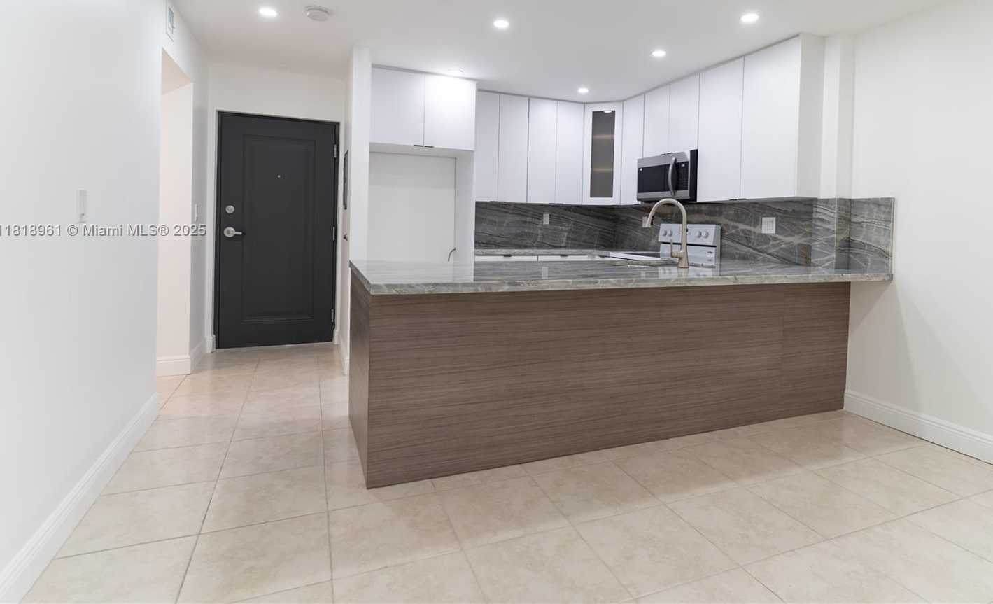 Small Image of 7845 CAMINO REAL #O-410, Miami Number 3