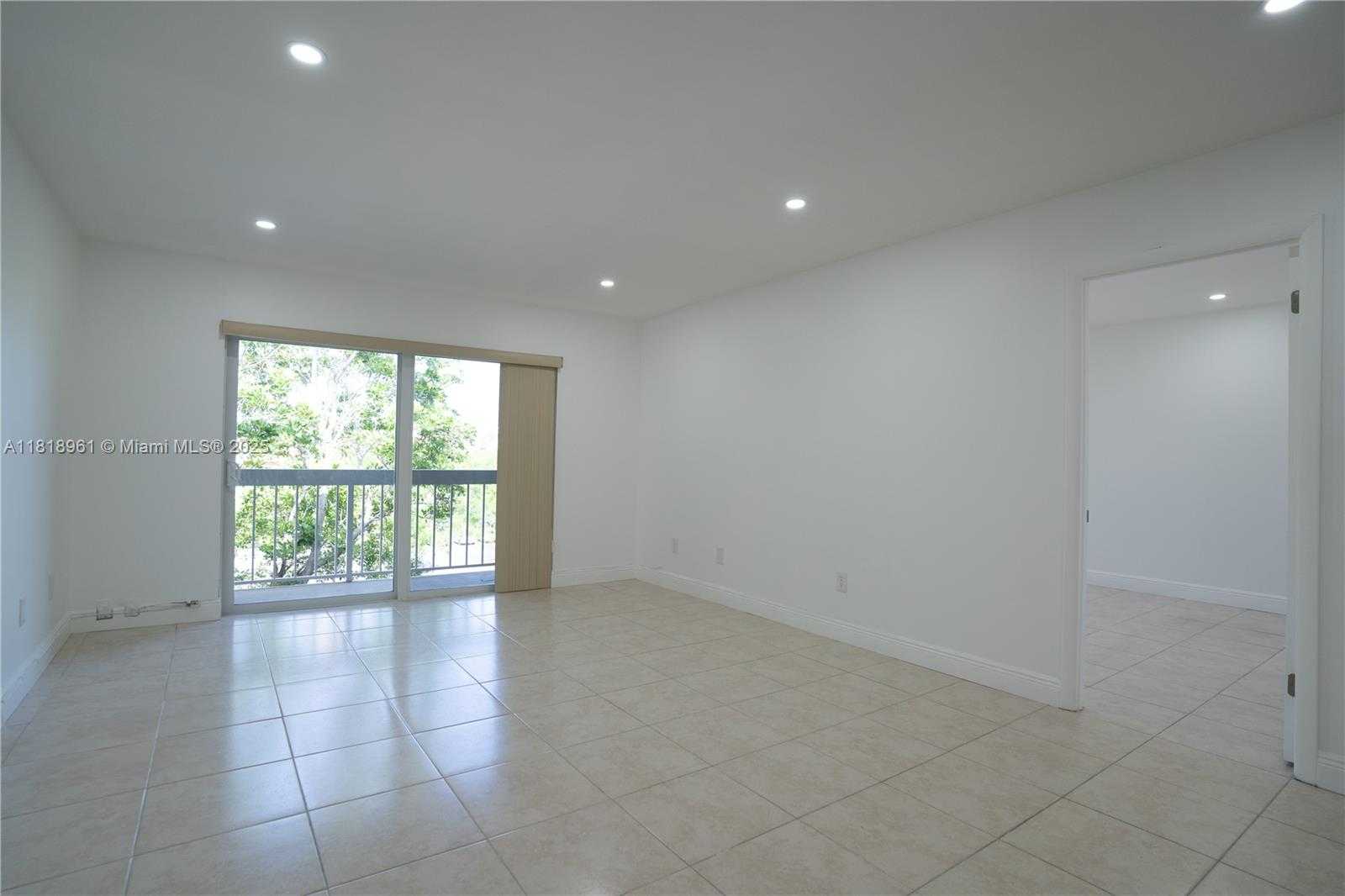Small Image of 7845 CAMINO REAL #O-410, Miami Number 5