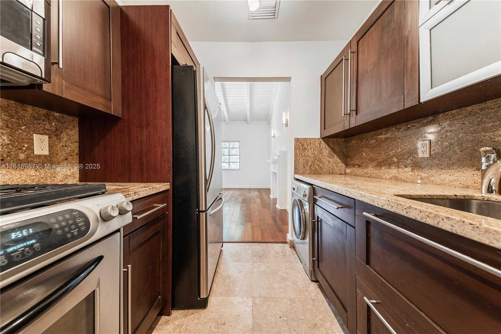 Small Image of 1508 PENNSYLVANIA AVE #9B, Miami Beach Number 4