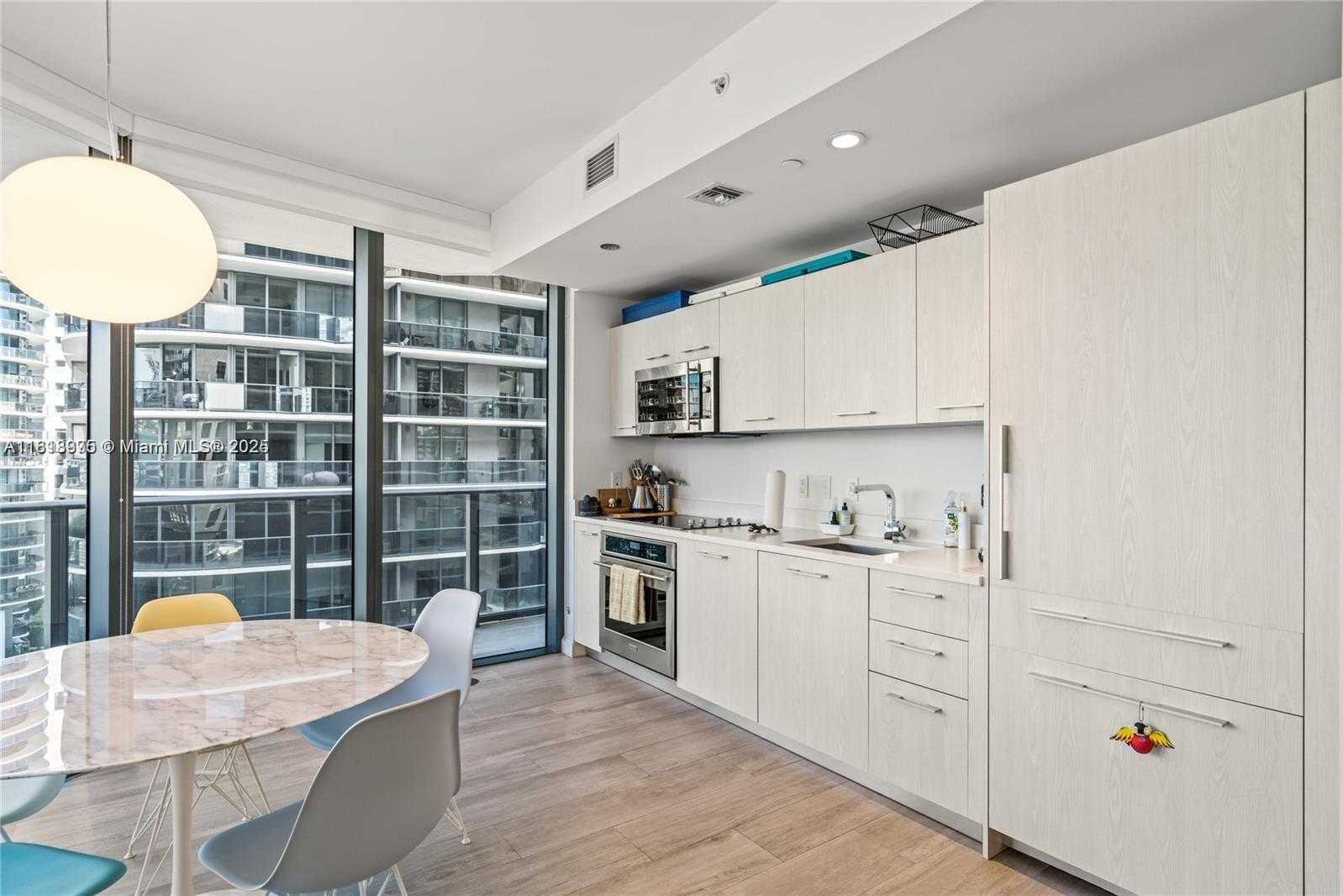 Small Image of 55 SOUTH WEST 9TH ST #1801, Miami Number 11