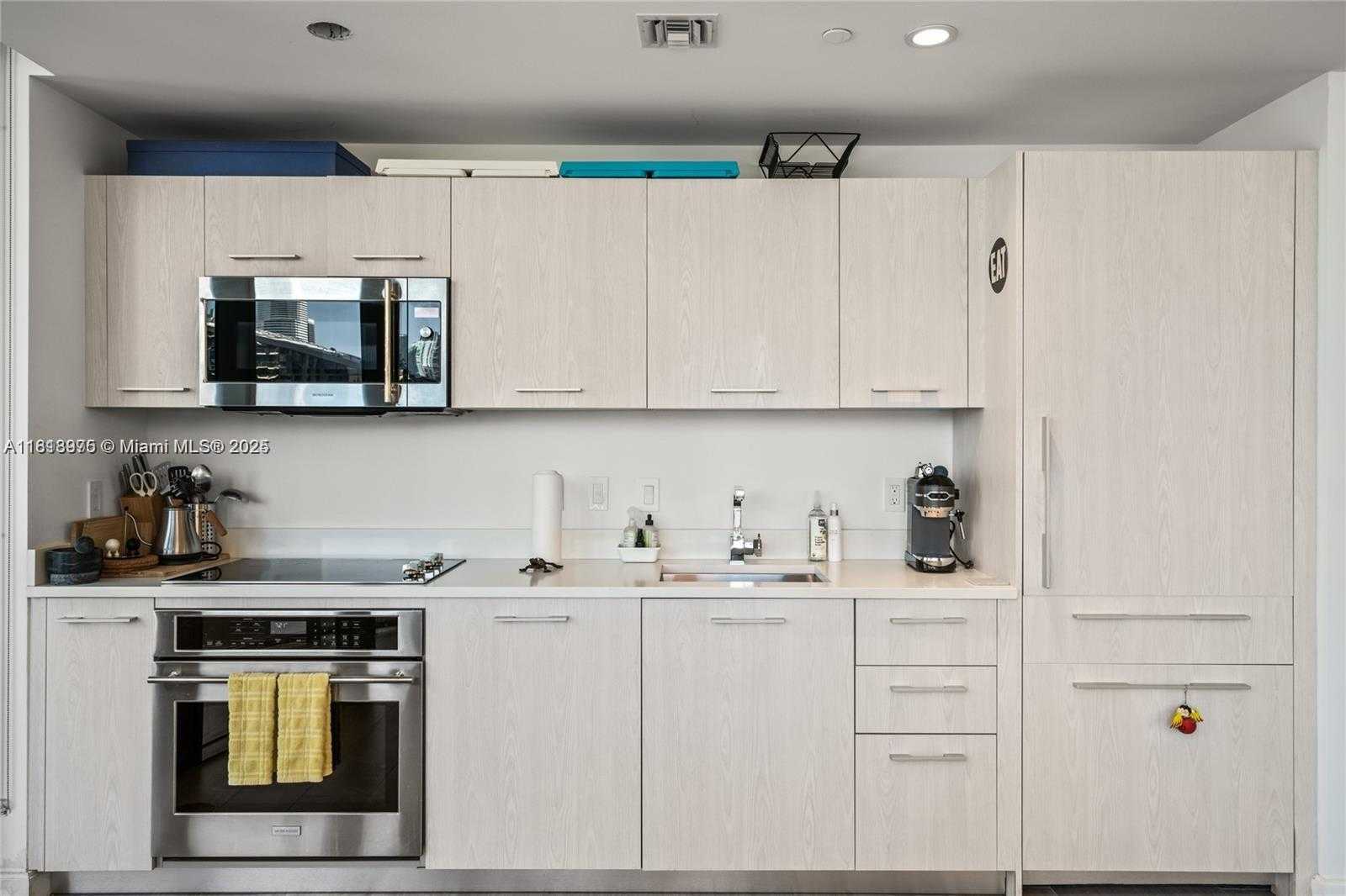 Small Image of 55 SOUTH WEST 9TH ST #1801, Miami Number 14