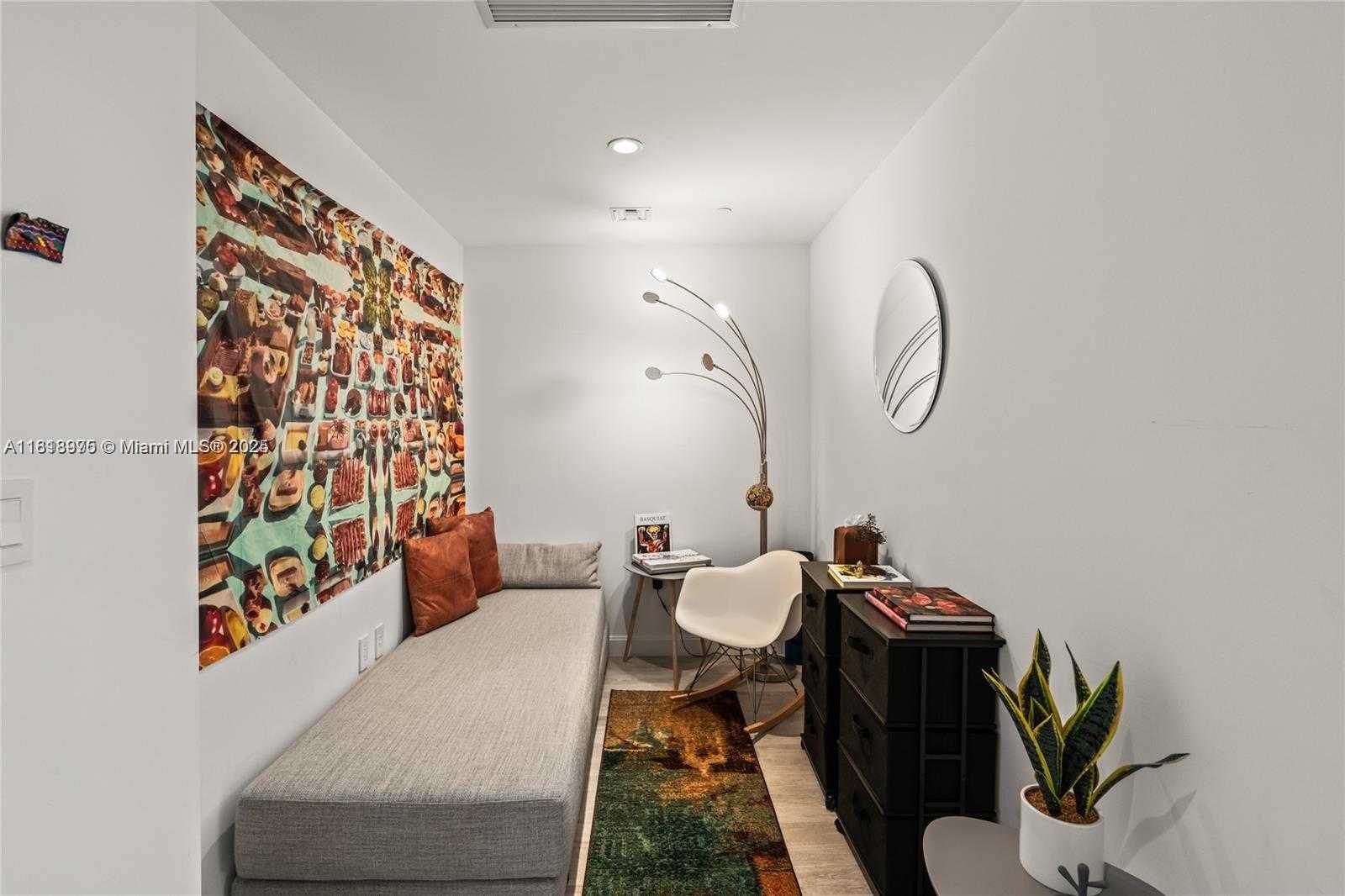 Small Image of 55 SOUTH WEST 9TH ST #1801, Miami Number 4