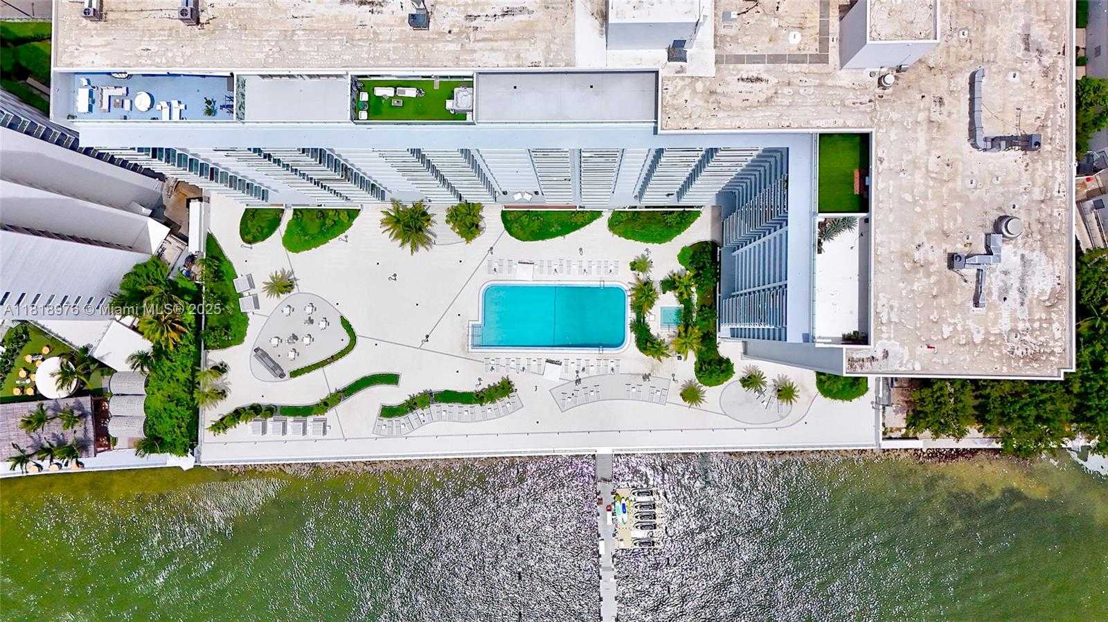 Small Image of 1000 WEST AVE #506, Miami Beach Number 10