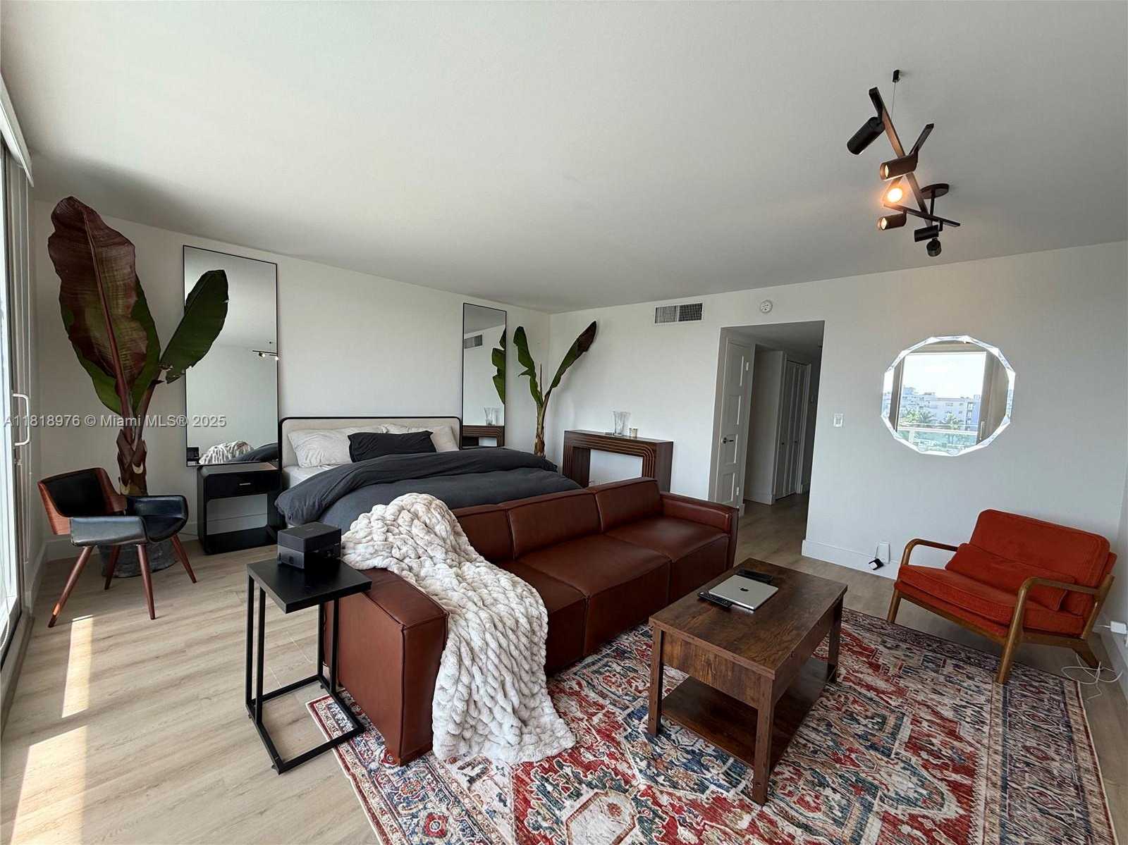 Small Image of 1000 WEST AVE #506, Miami Beach Number 2