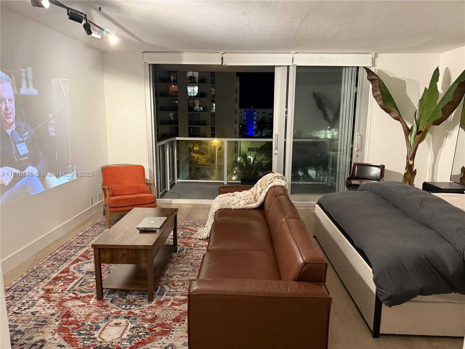 Small Image of 1000 WEST AVE #506, Miami Beach Number 5