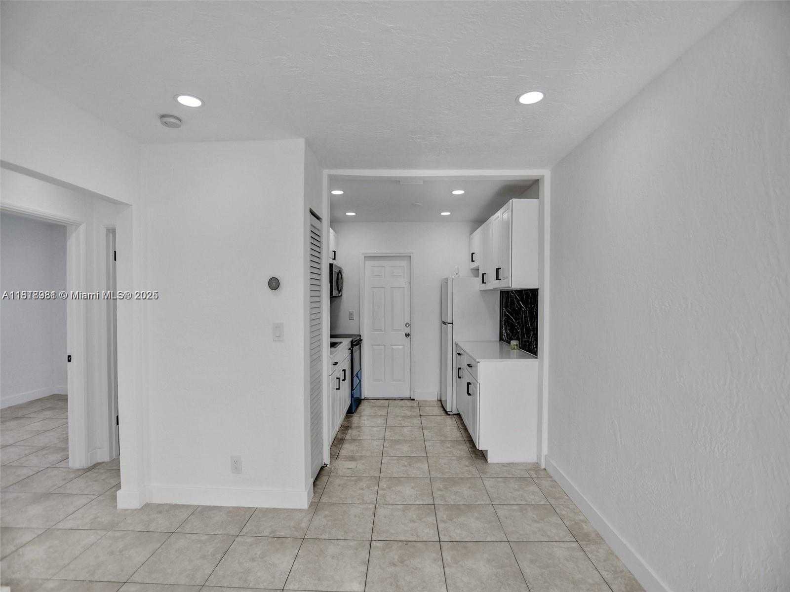 Small Image of 708 NORTH 20TH #1-2, Hollywood Number 12