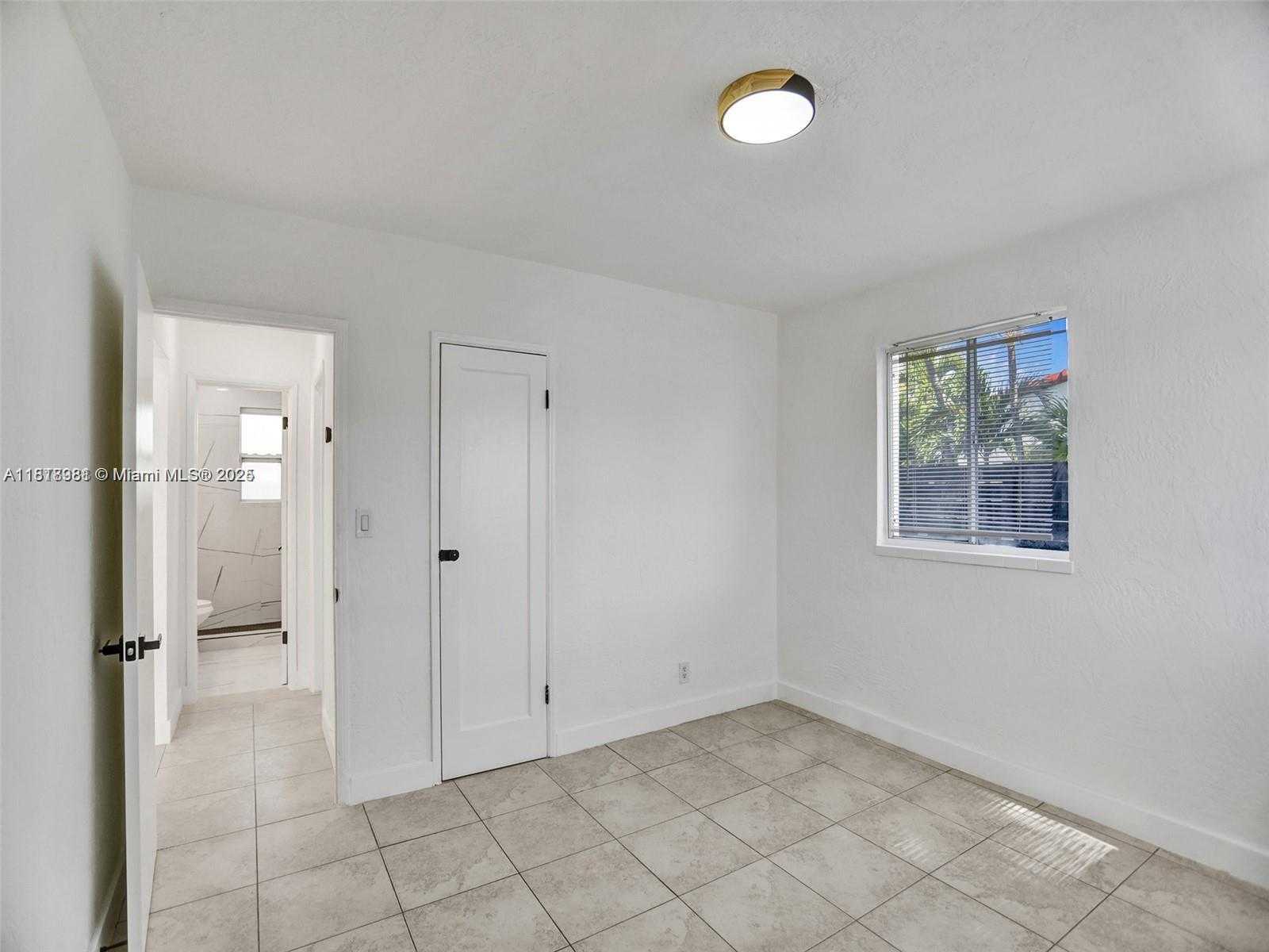 Small Image of 708 NORTH 20TH #1-2, Hollywood Number 38
