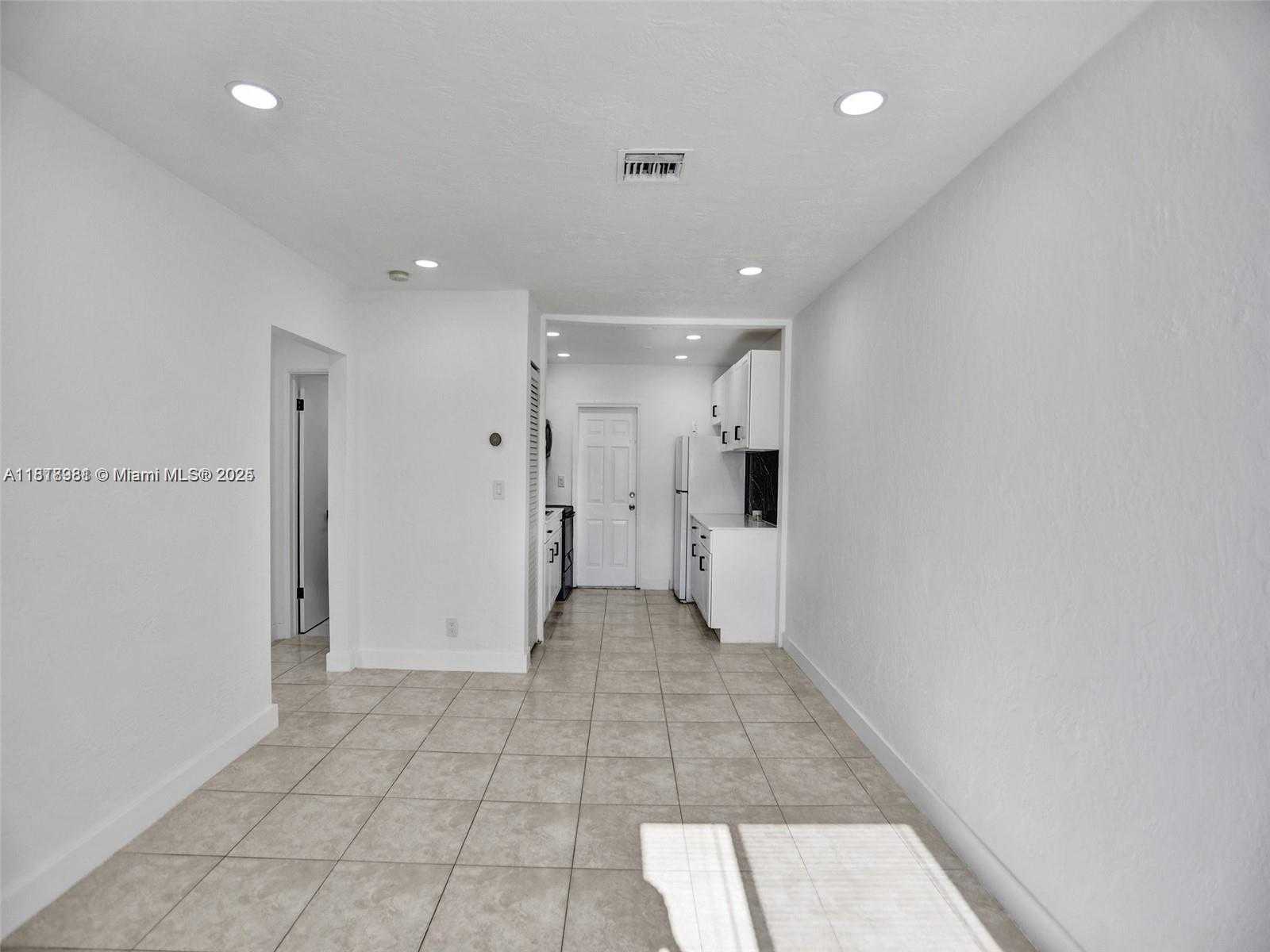 Small Image of 708 NORTH 20TH #1-2, Hollywood Number 7