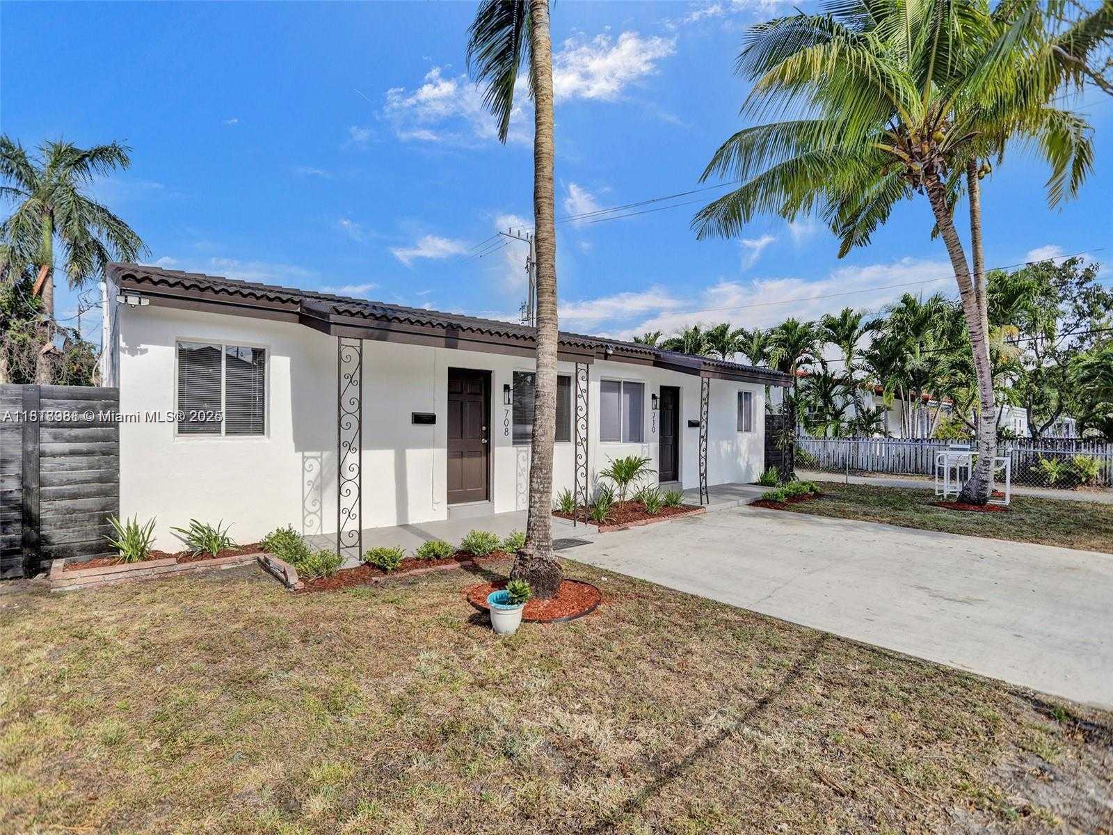 Small Image of 708 NORTH 20TH #1-2, Hollywood Number 8