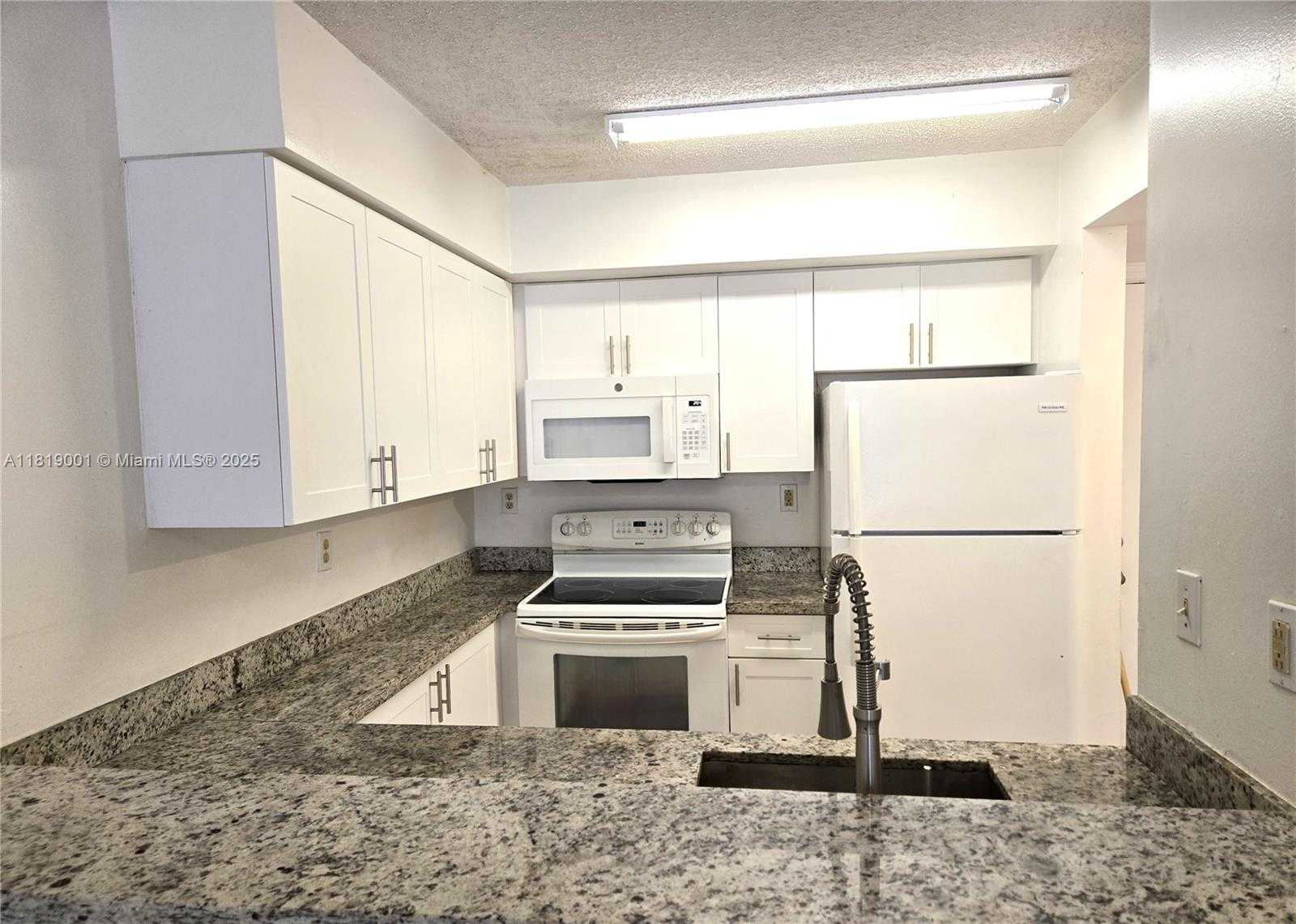 Small Image of 1280 SOUTH ALHAMBRA CIR #2308, Coral Gables Number 4