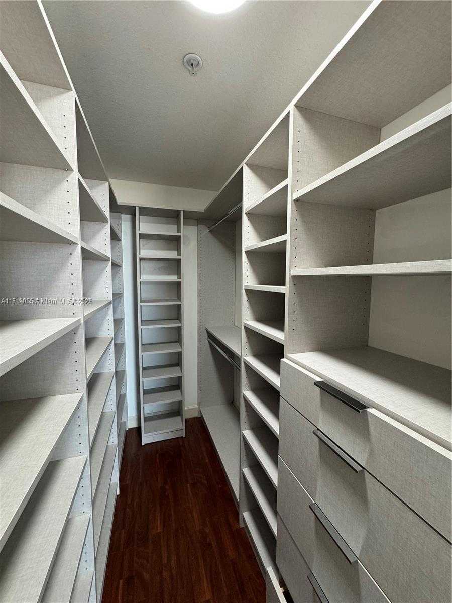 Small Image of 170 SOUTH EAST 14TH ST #2406, Miami Number 10