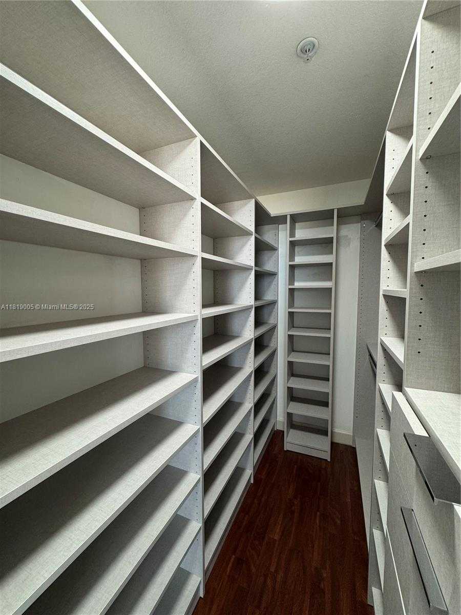 Small Image of 170 SOUTH EAST 14TH ST #2406, Miami Number 11