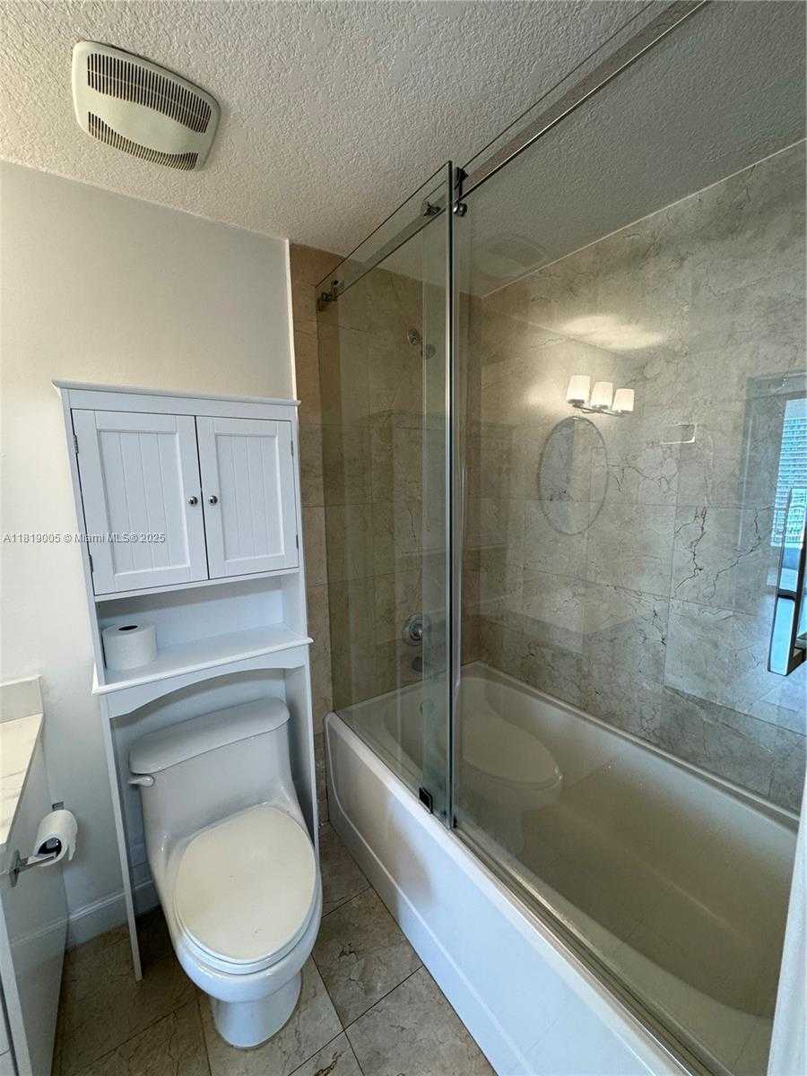Small Image of 170 SOUTH EAST 14TH ST #2406, Miami Number 14