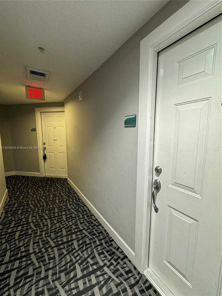 Small Image of 170 SOUTH EAST 14TH ST #2406, Miami Number 19