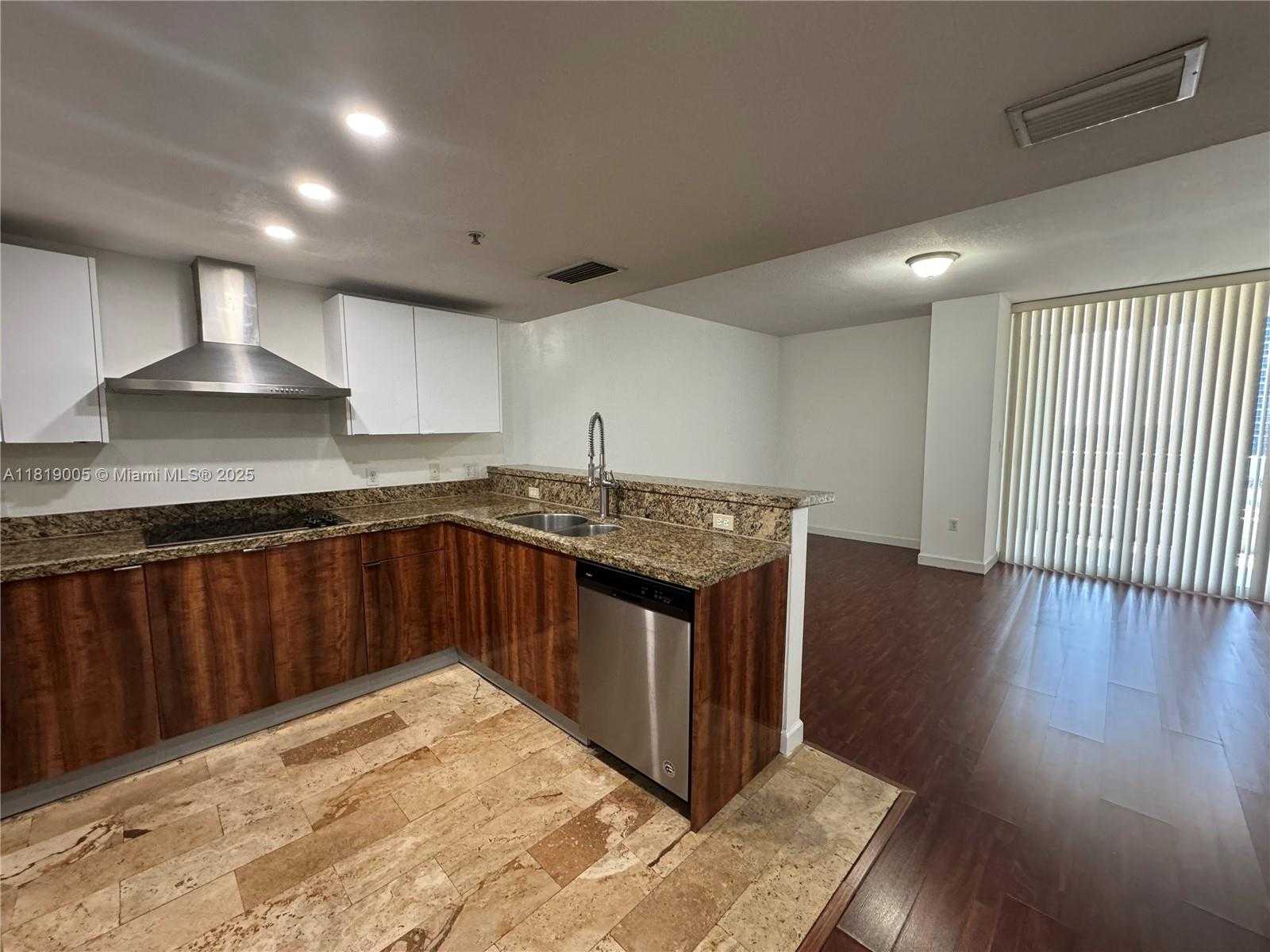 Small Image of 170 SOUTH EAST 14TH ST #2406, Miami Number 2
