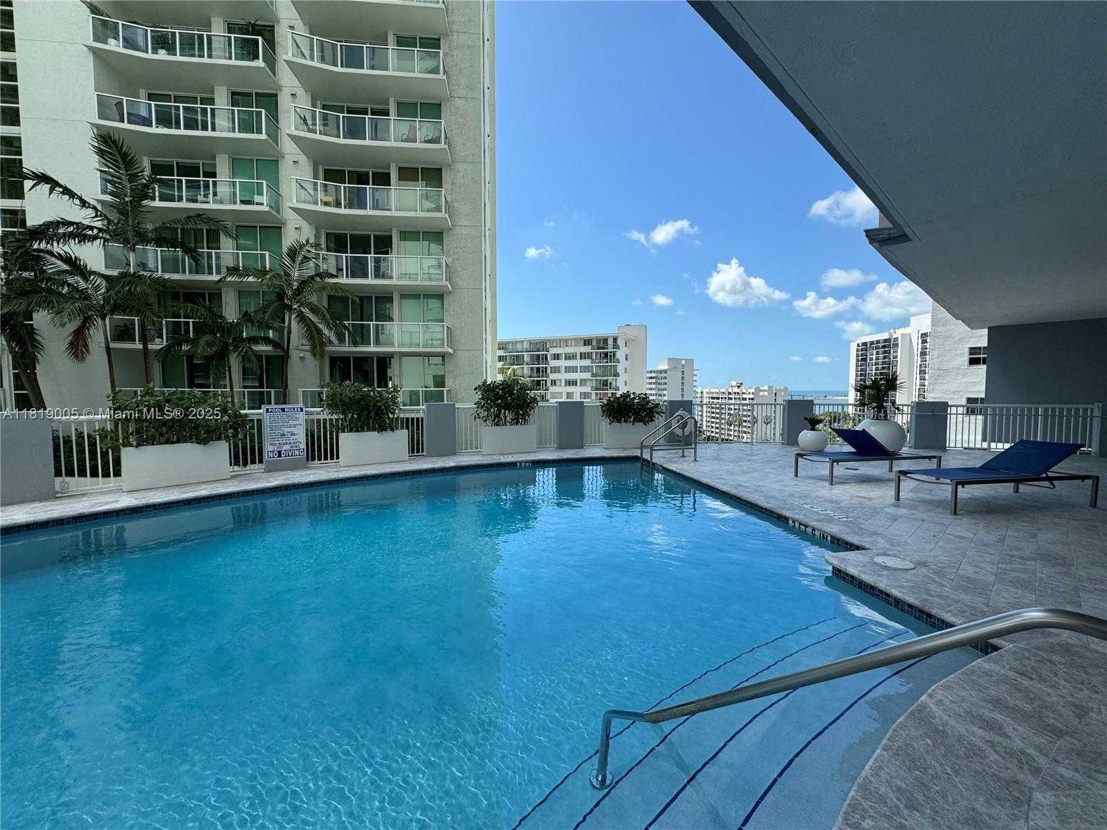 Small Image of 170 SOUTH EAST 14TH ST #2406, Miami Number 23