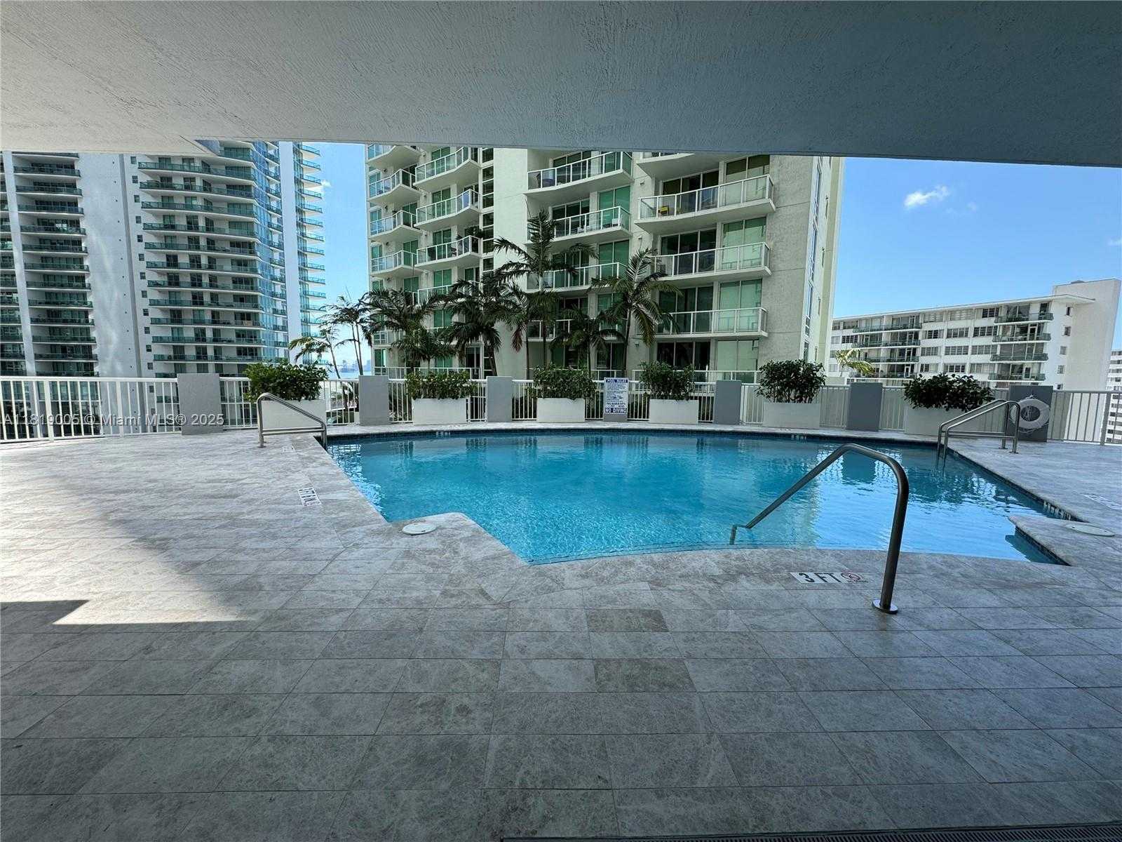 Small Image of 170 SOUTH EAST 14TH ST #2406, Miami Number 24