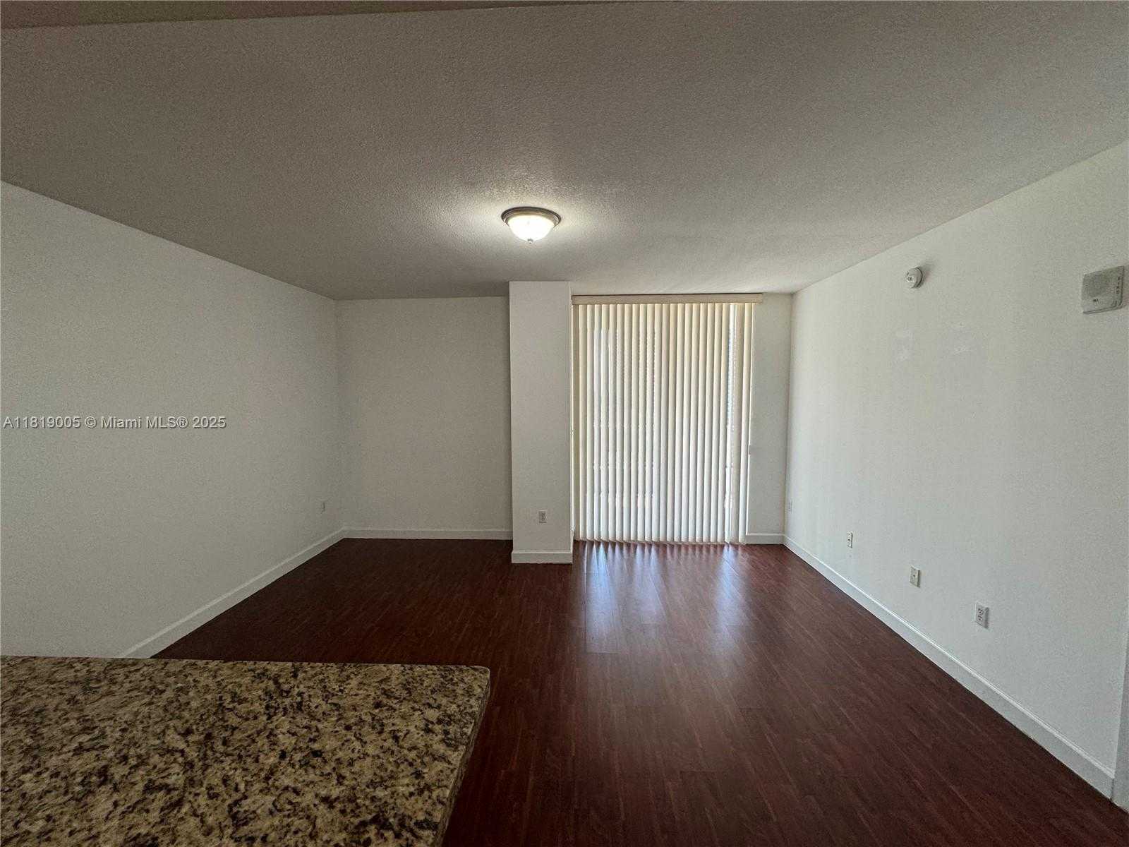 Small Image of 170 SOUTH EAST 14TH ST #2406, Miami Number 4