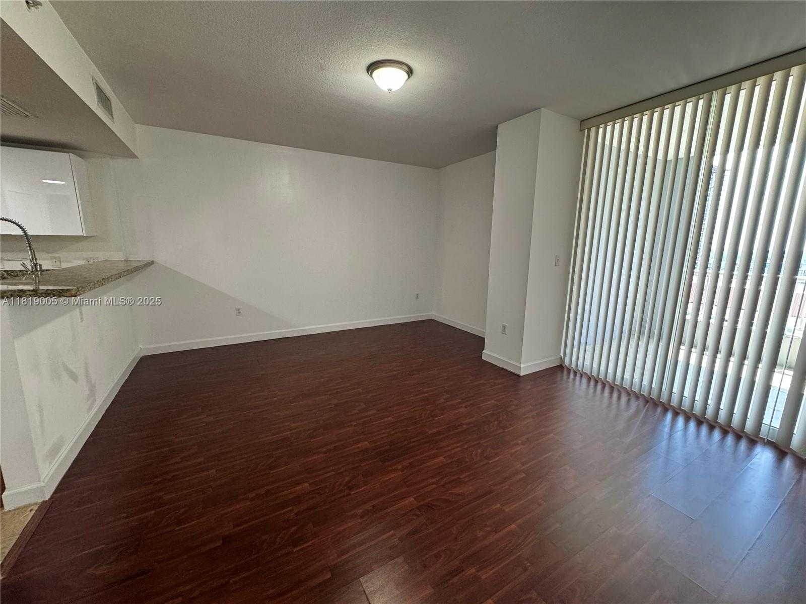 Small Image of 170 SOUTH EAST 14TH ST #2406, Miami Number 5