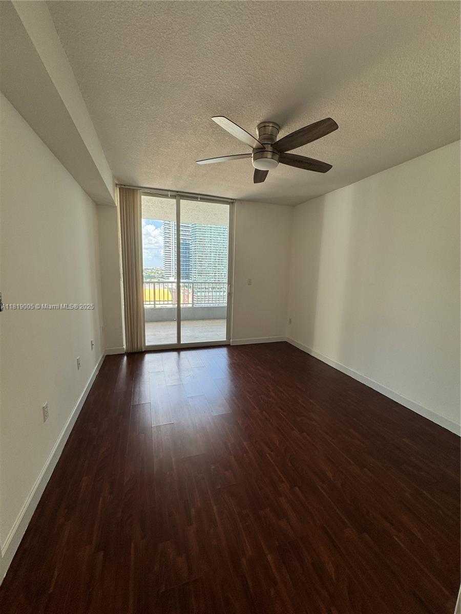 Small Image of 170 SOUTH EAST 14TH ST #2406, Miami Number 9