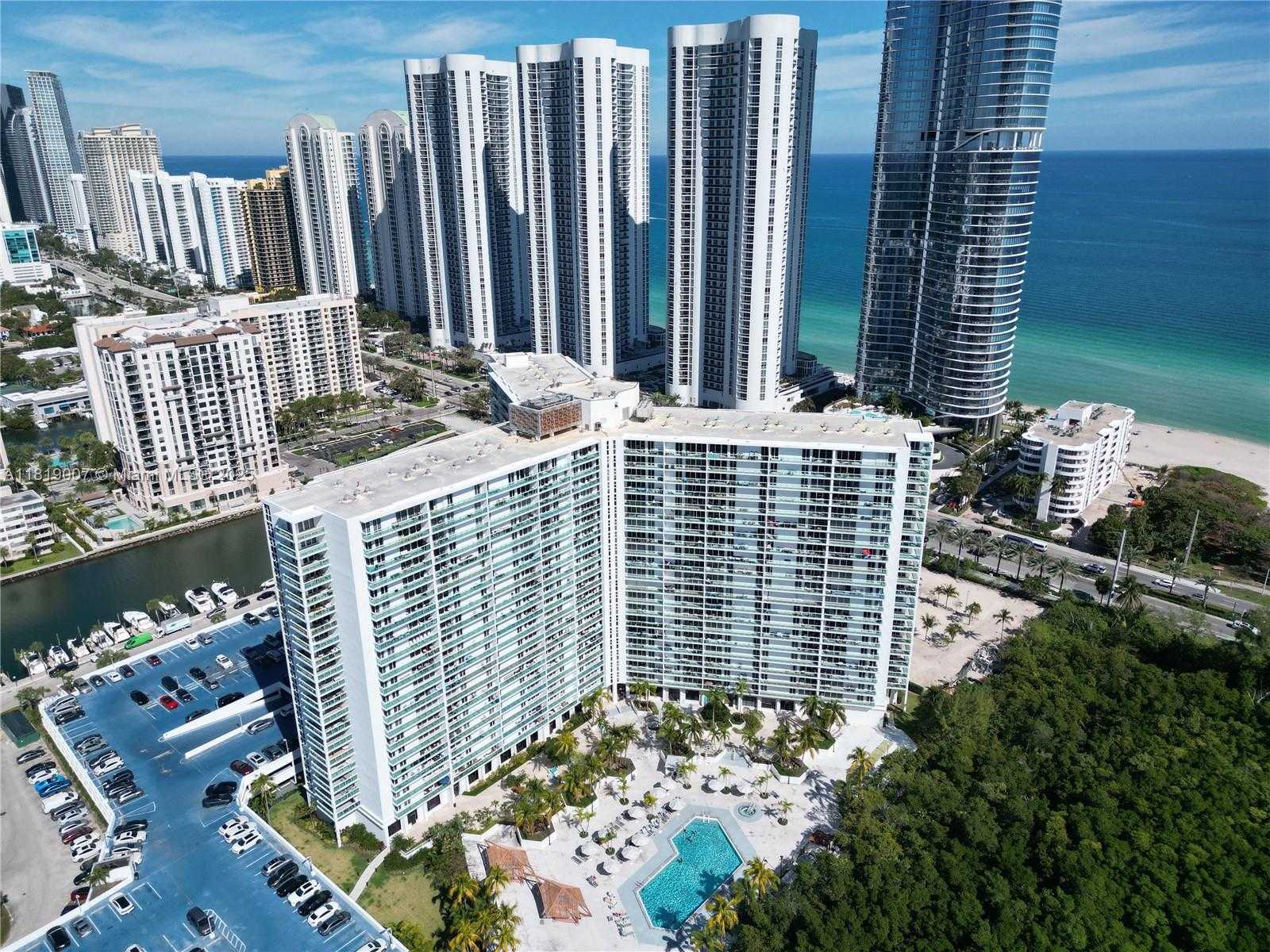 Small Image of 100 BAYVIEW DR #812, Sunny Isles Beach Number 2