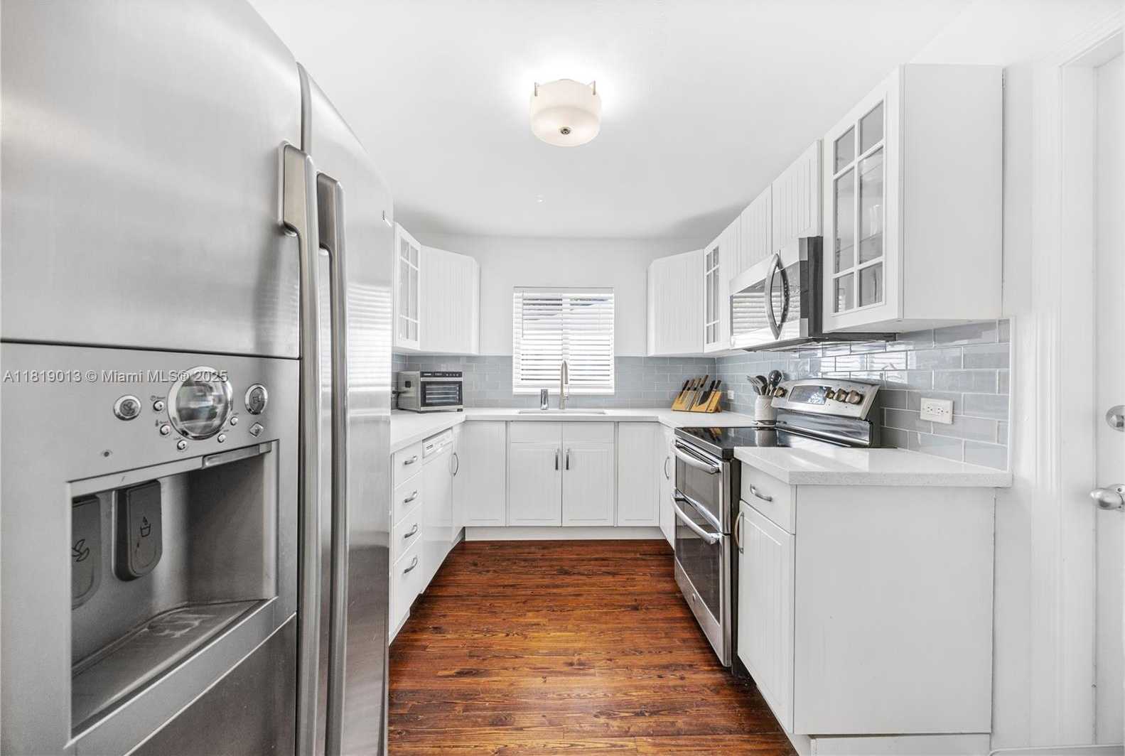 Small Image of 64 NORTH EAST 88TH ST #64, El Portal Number 11