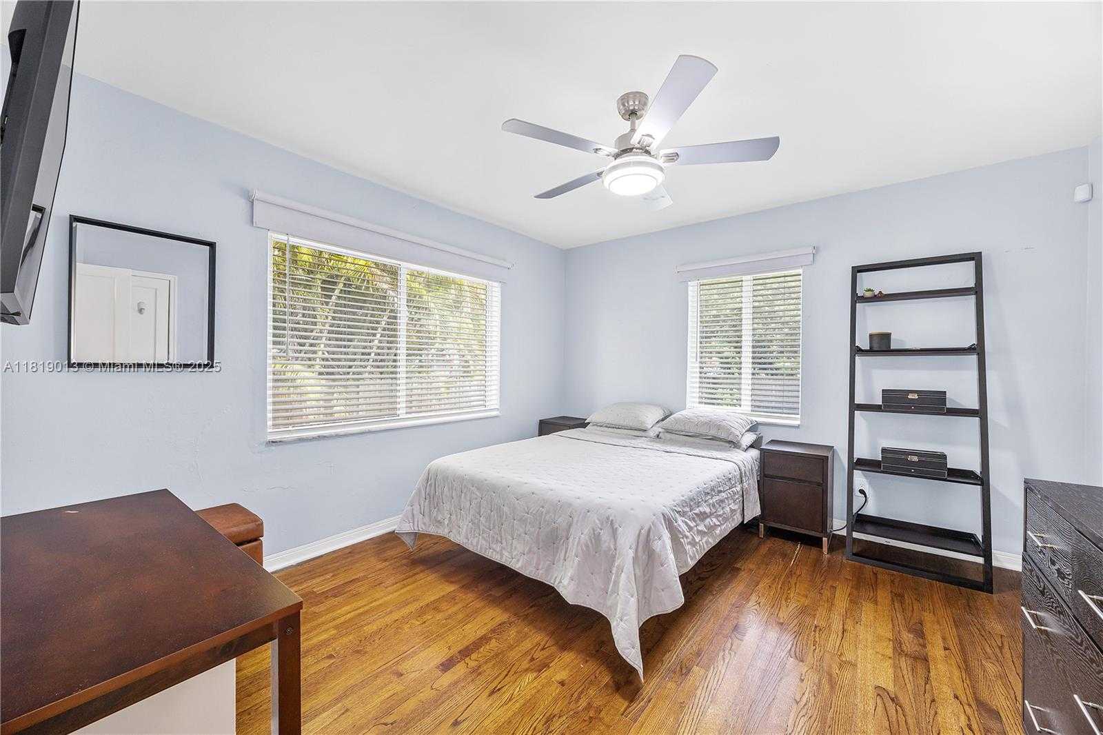 Small Image of 64 NORTH EAST 88TH ST #64, El Portal Number 13