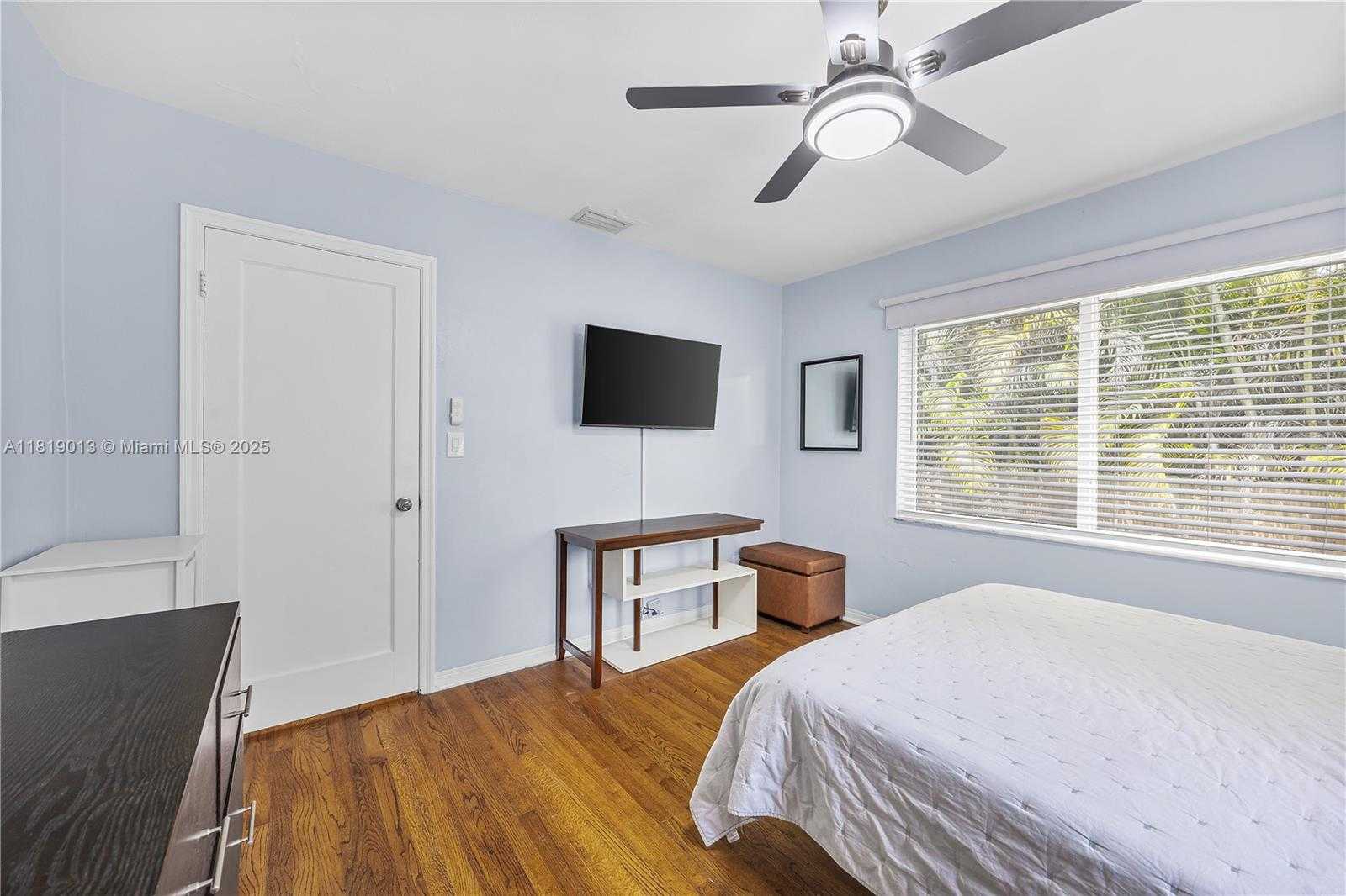 Small Image of 64 NORTH EAST 88TH ST #64, El Portal Number 15