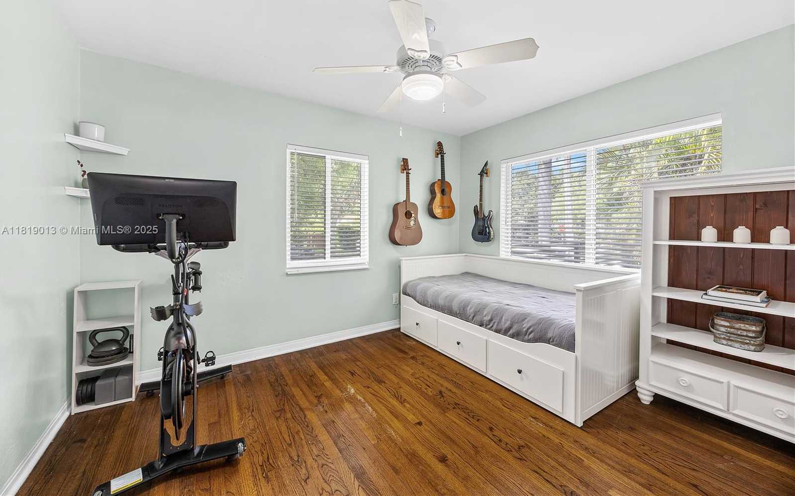 Small Image of 64 NORTH EAST 88TH ST #64, El Portal Number 16
