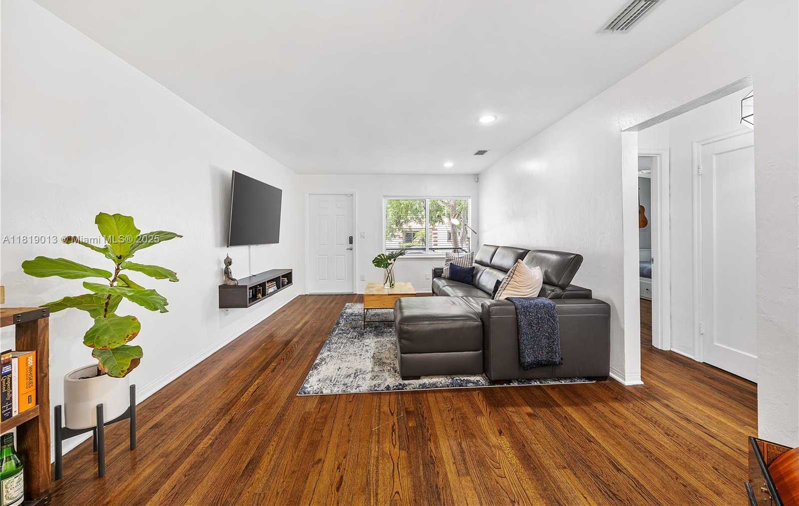 Small Image of 64 NORTH EAST 88TH ST #64, El Portal Number 6