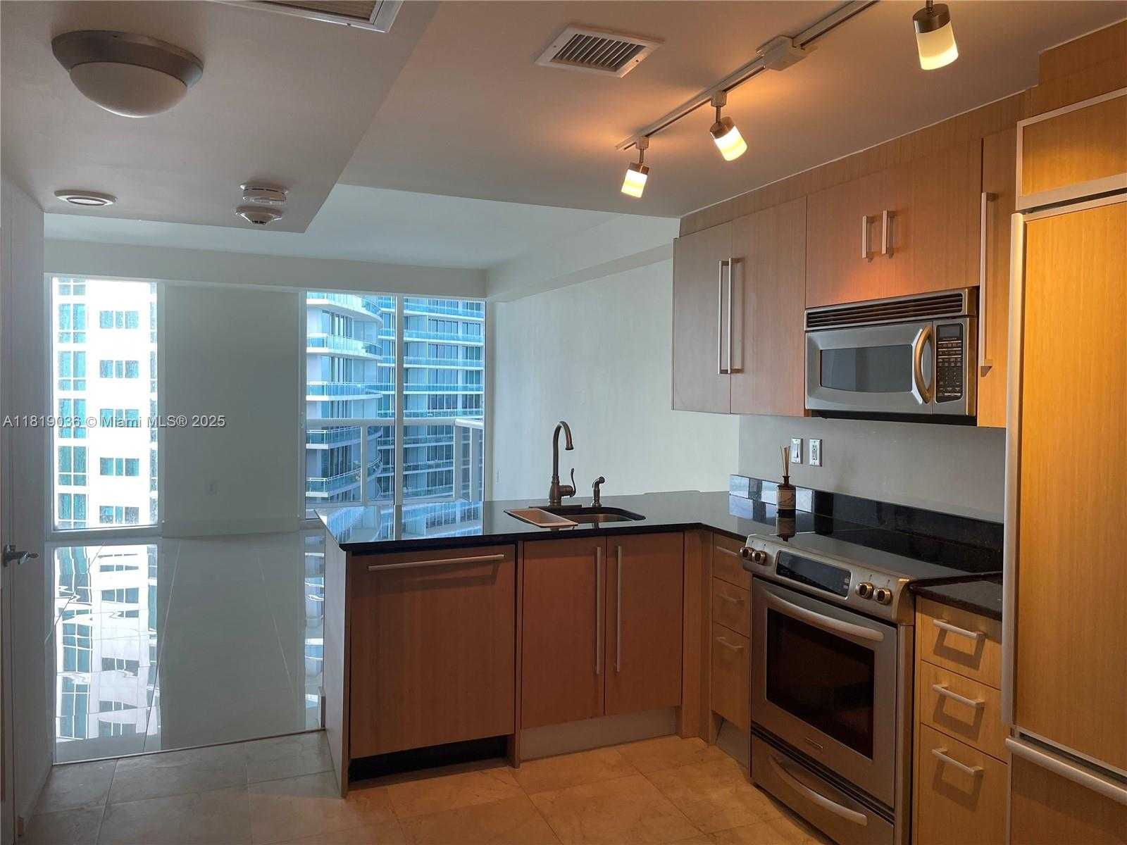 Small Image of 10275 COLLINS AVE #1405, Bal Harbour Number 4