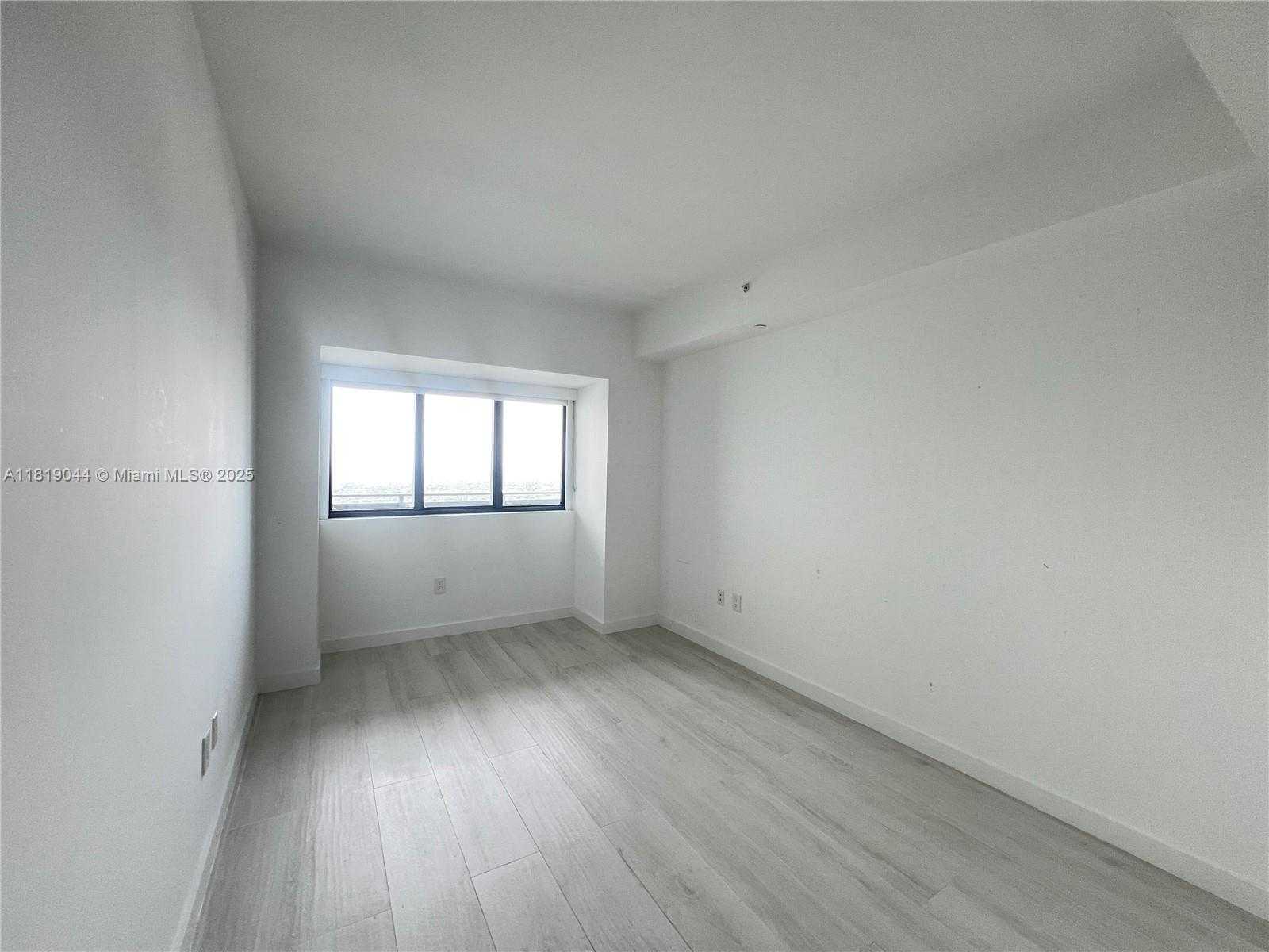 Small Image of 650 NORTH EAST 32ND ST #4301, Miami Number 20